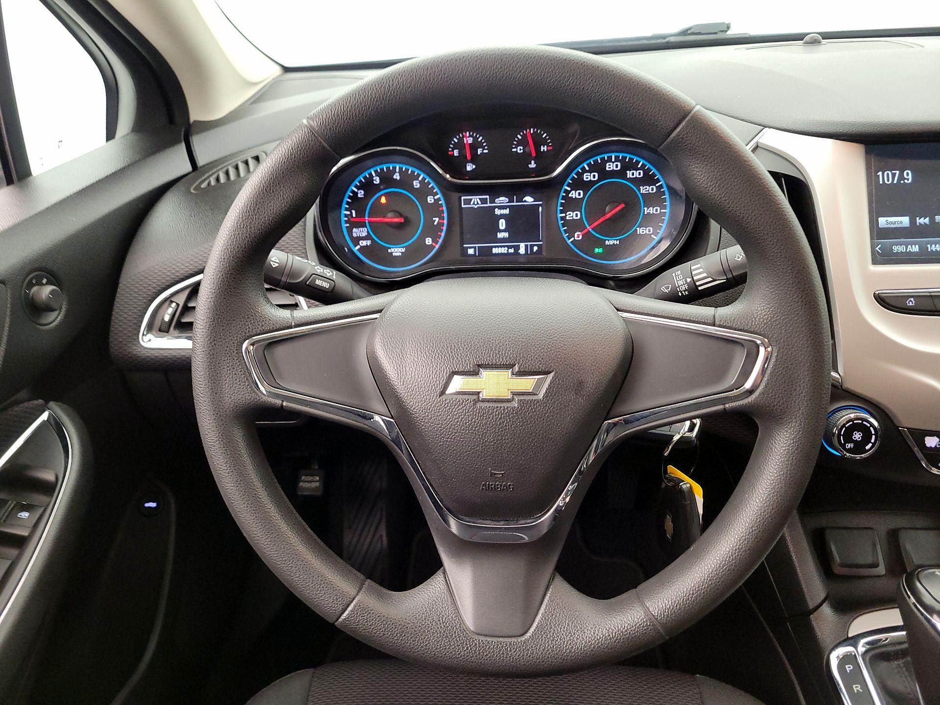 Thumbnail: 2017 Chevrolet Cruze - 10