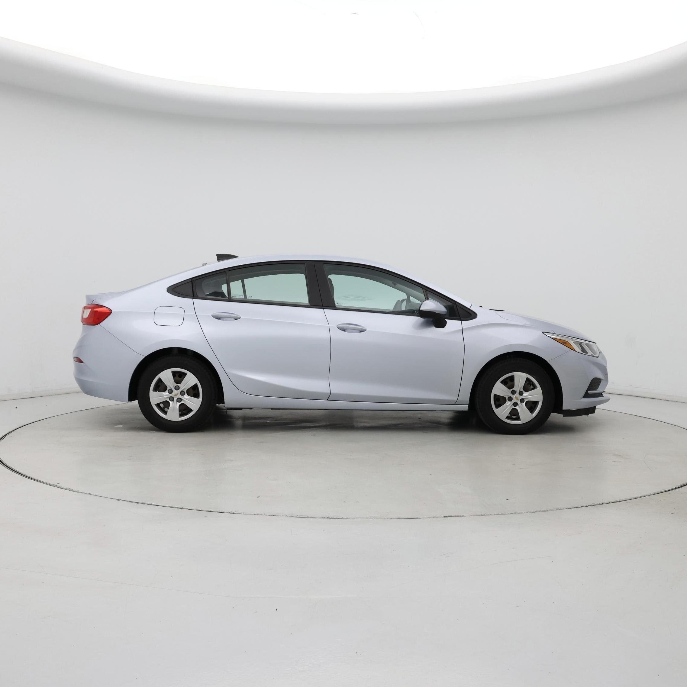 Thumbnail: 2017 Chevrolet Cruze - 7