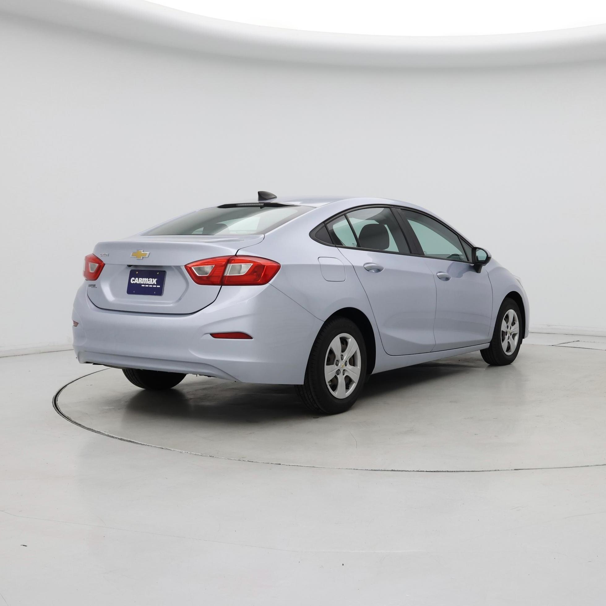 Thumbnail: 2017 Chevrolet Cruze - 8