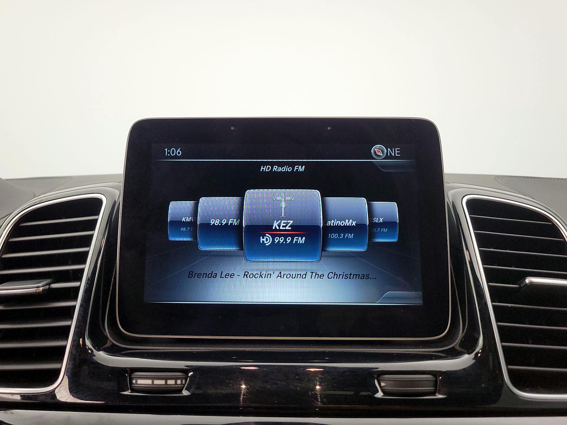 Thumbnail: 2017 Mercedes-Benz GLS - 16