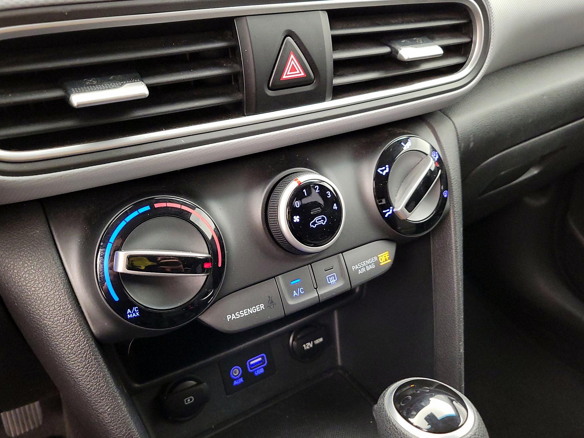 Thumbnail: 2020 Hyundai Kona - 16