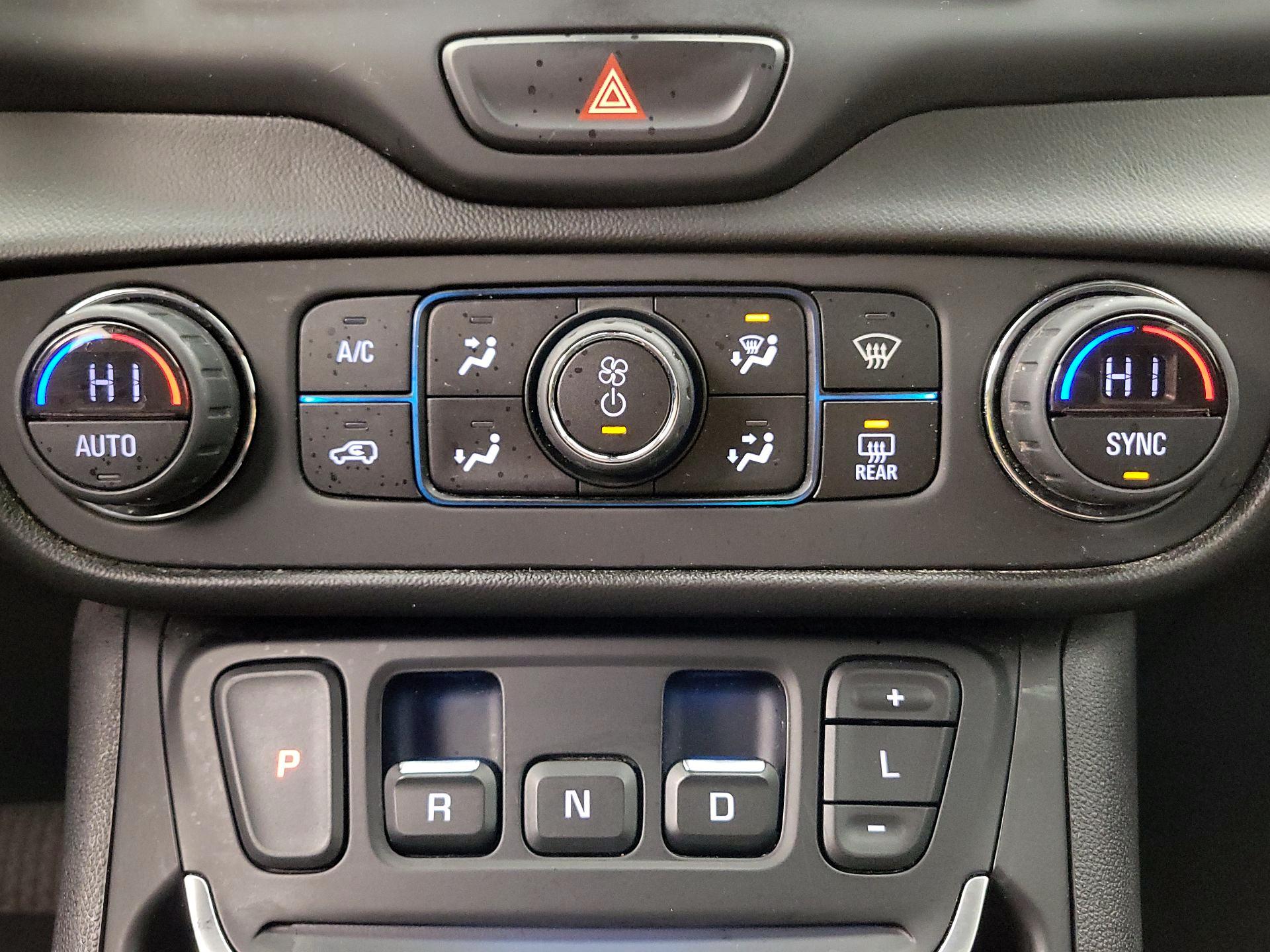 Thumbnail: 2020 GMC Terrain - 16