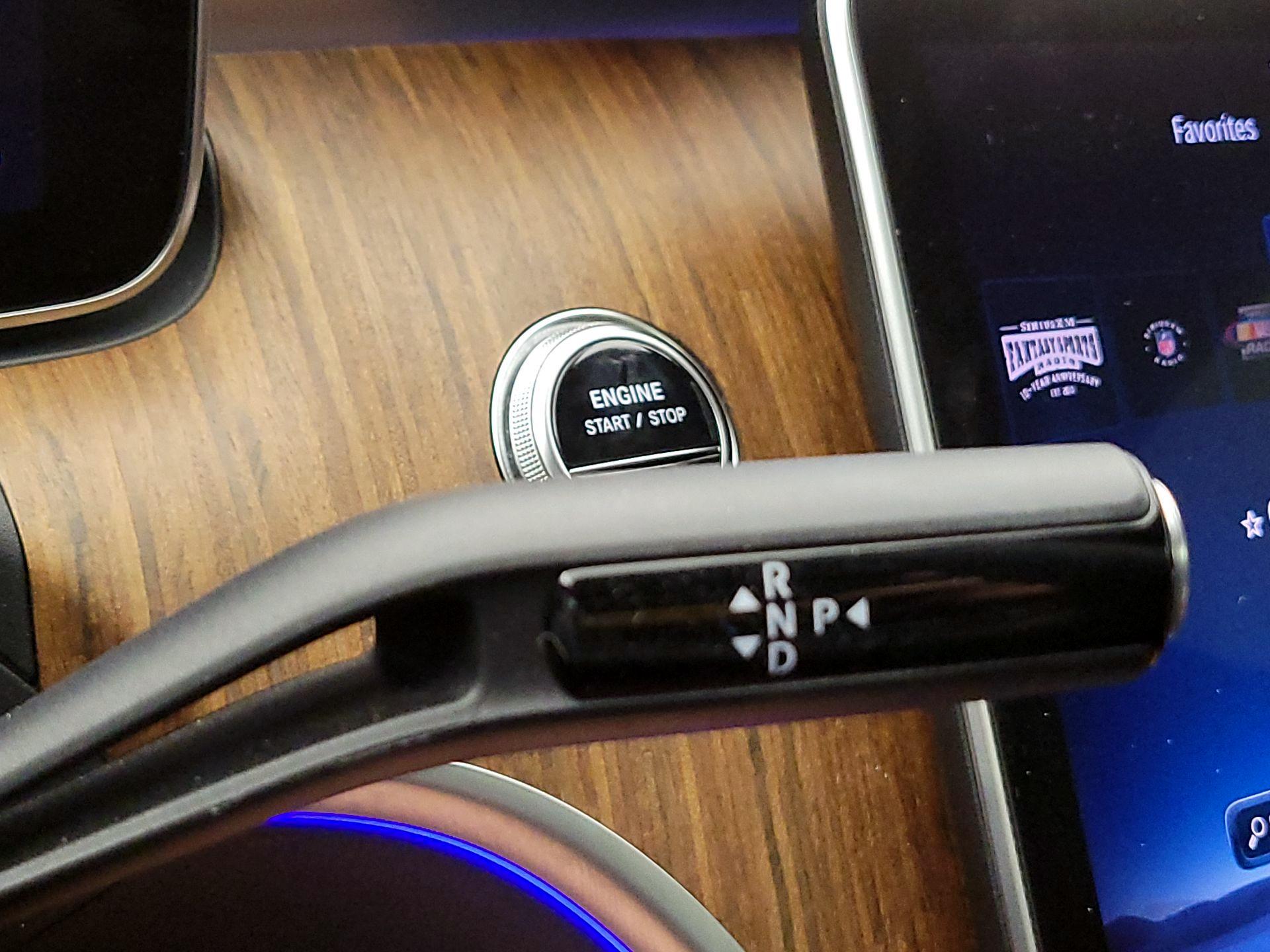 Thumbnail: 2023 Mercedes-Benz C-Class - 17