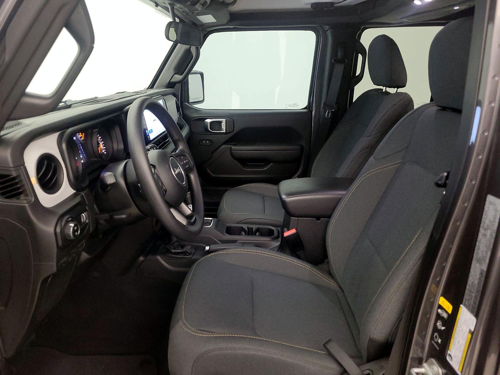 Thumbnail: 2025 Jeep Gladiator - 11