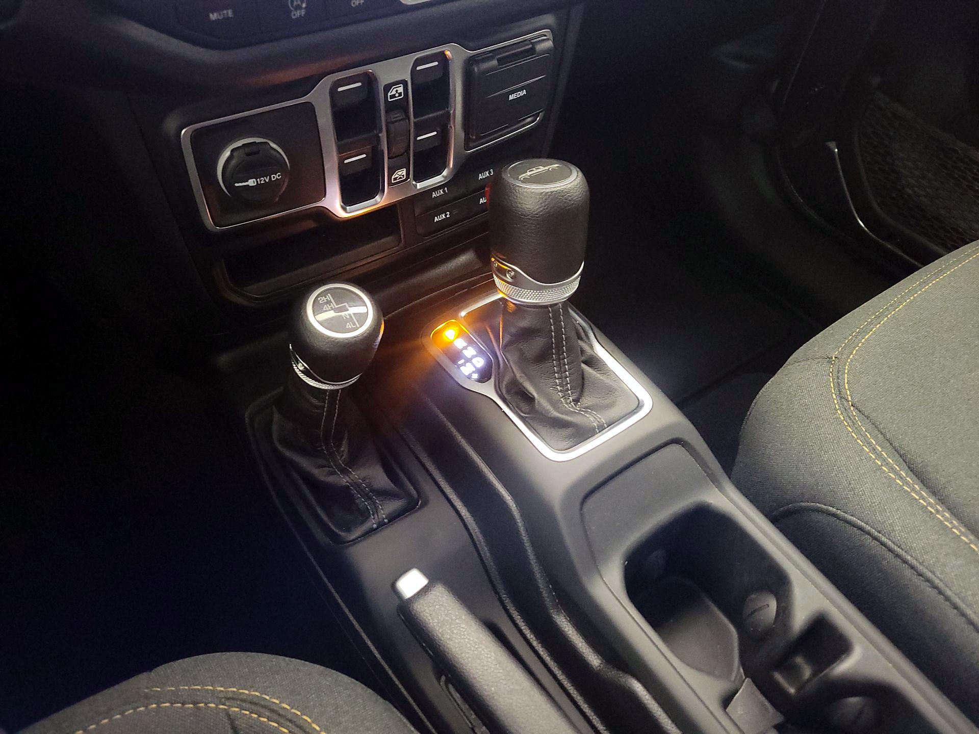 Thumbnail: 2025 Jeep Gladiator - 17