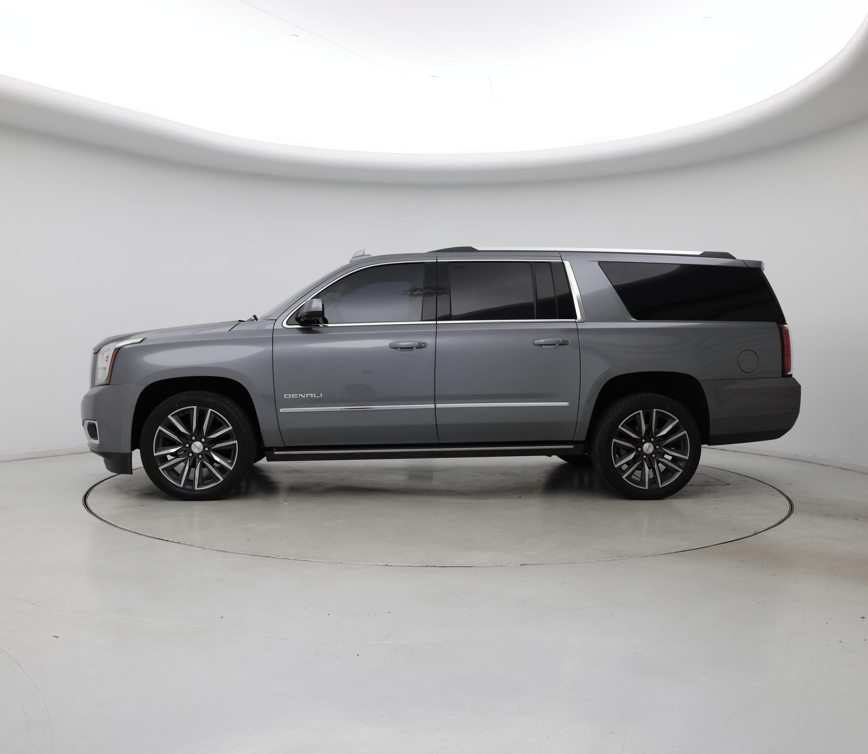 Thumbnail: 2020 GMC Yukon XL - 3