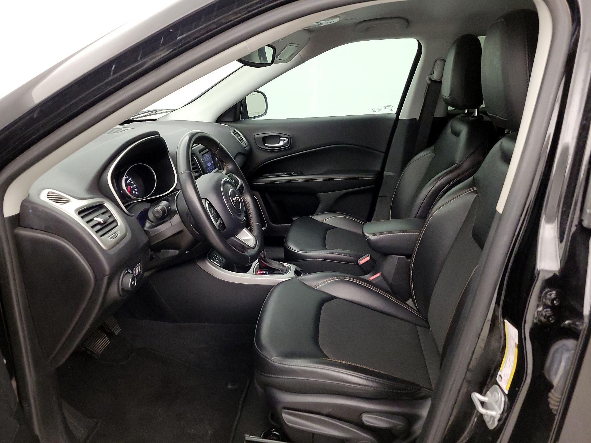 Thumbnail: 2018 Jeep Compass - 11