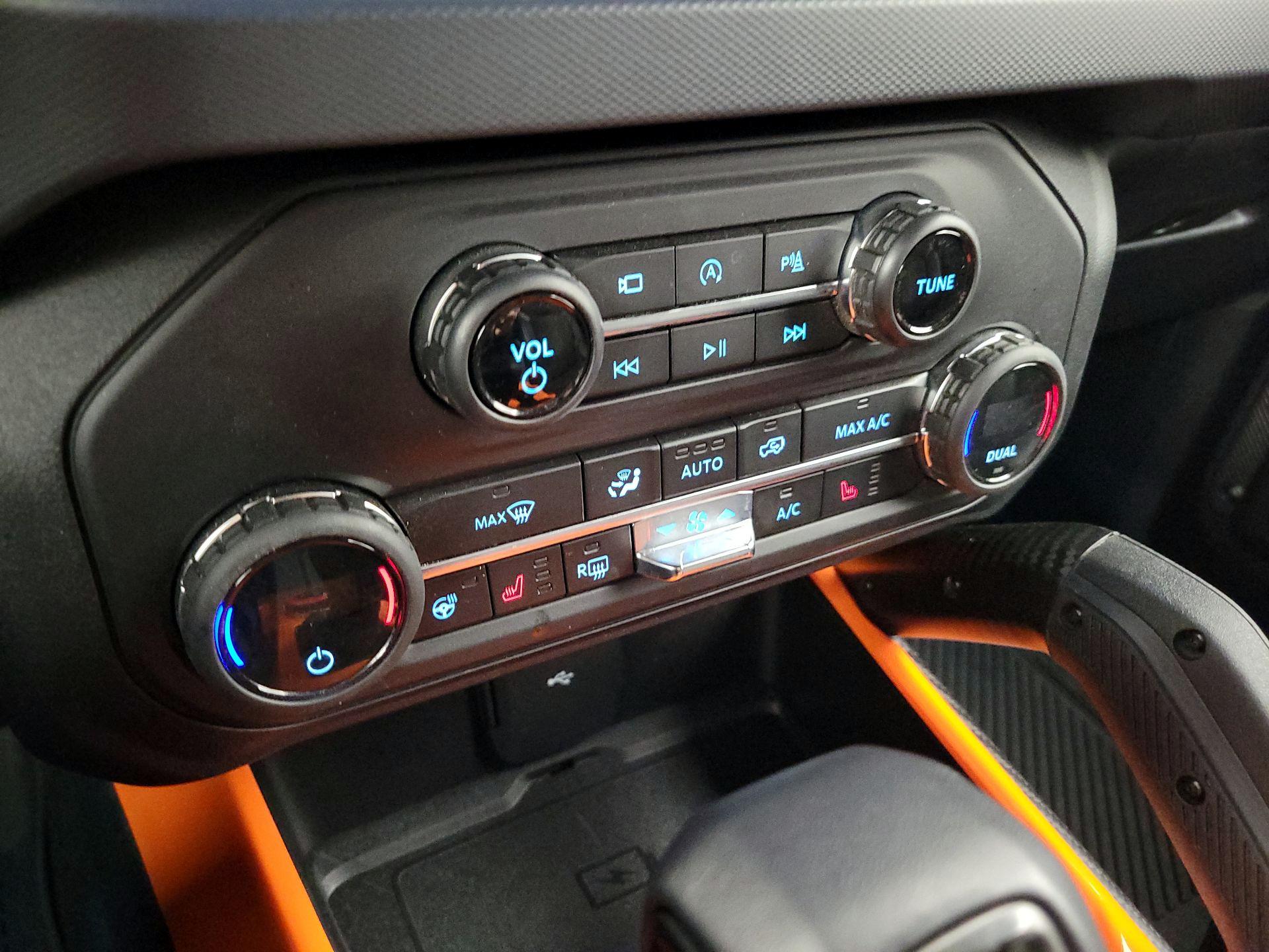 Thumbnail: 2023 Ford Bronco - 17