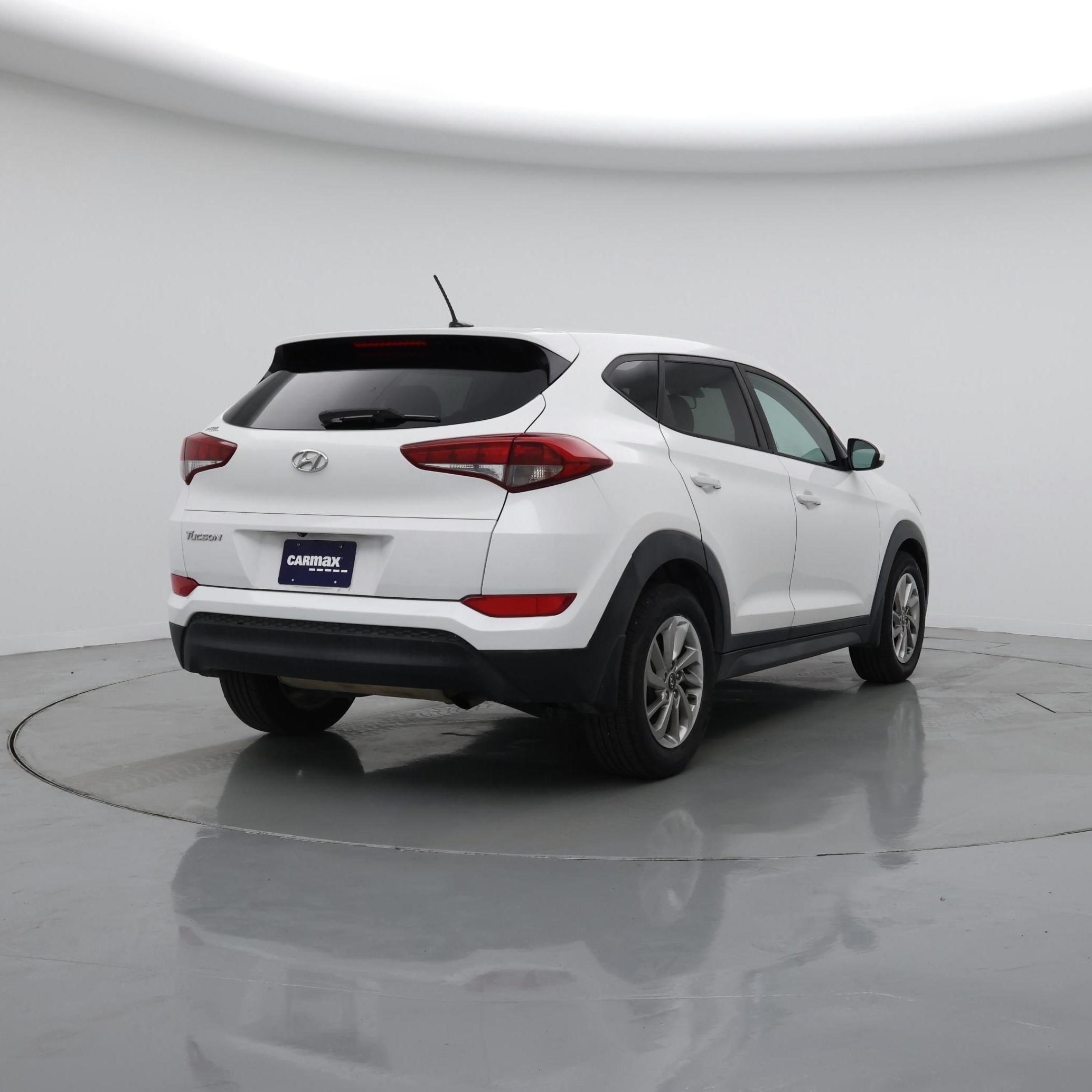 Thumbnail: 2017 Hyundai Tucson - 8