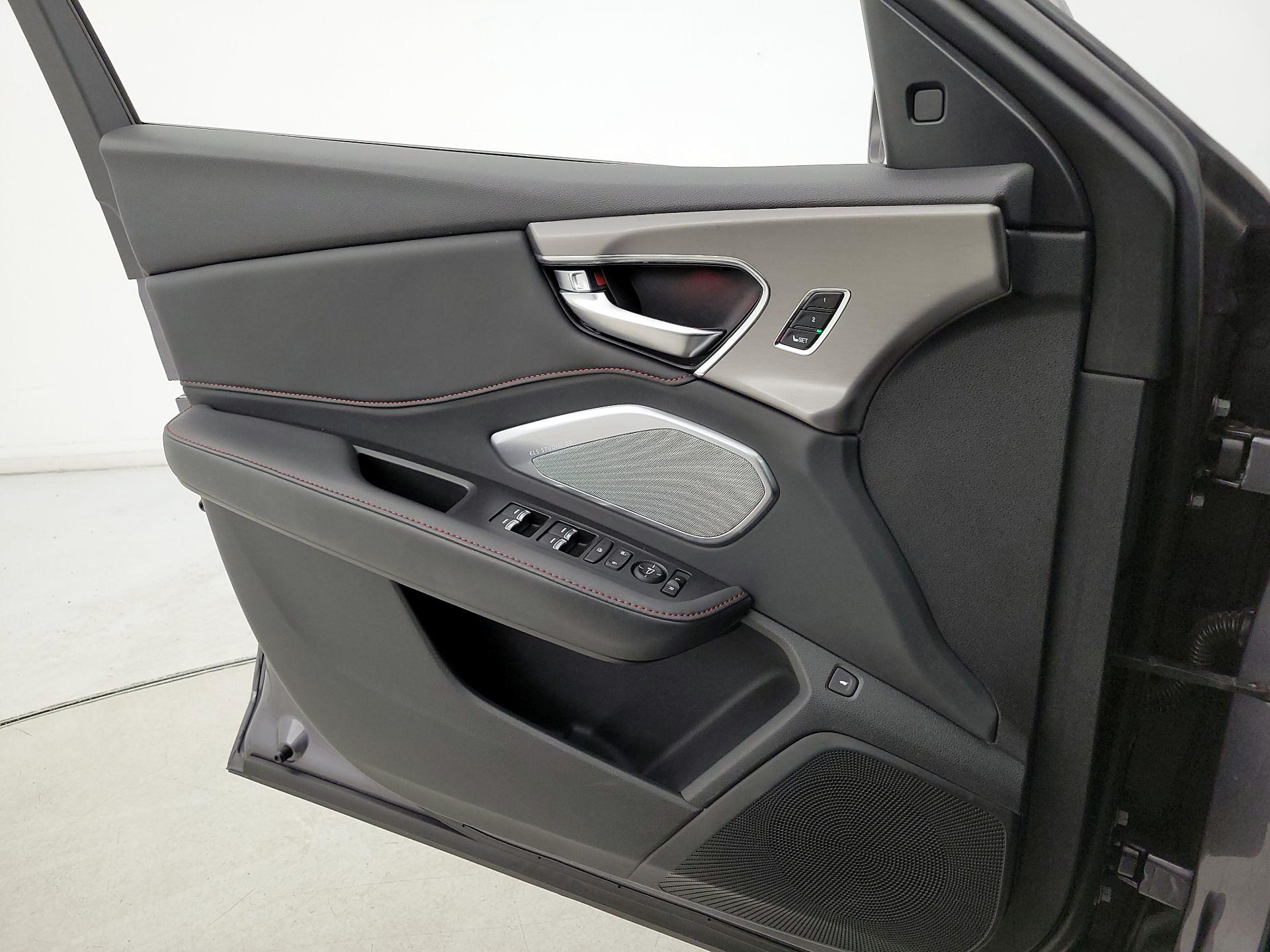 Thumbnail: 2021 Acura RDX - 12