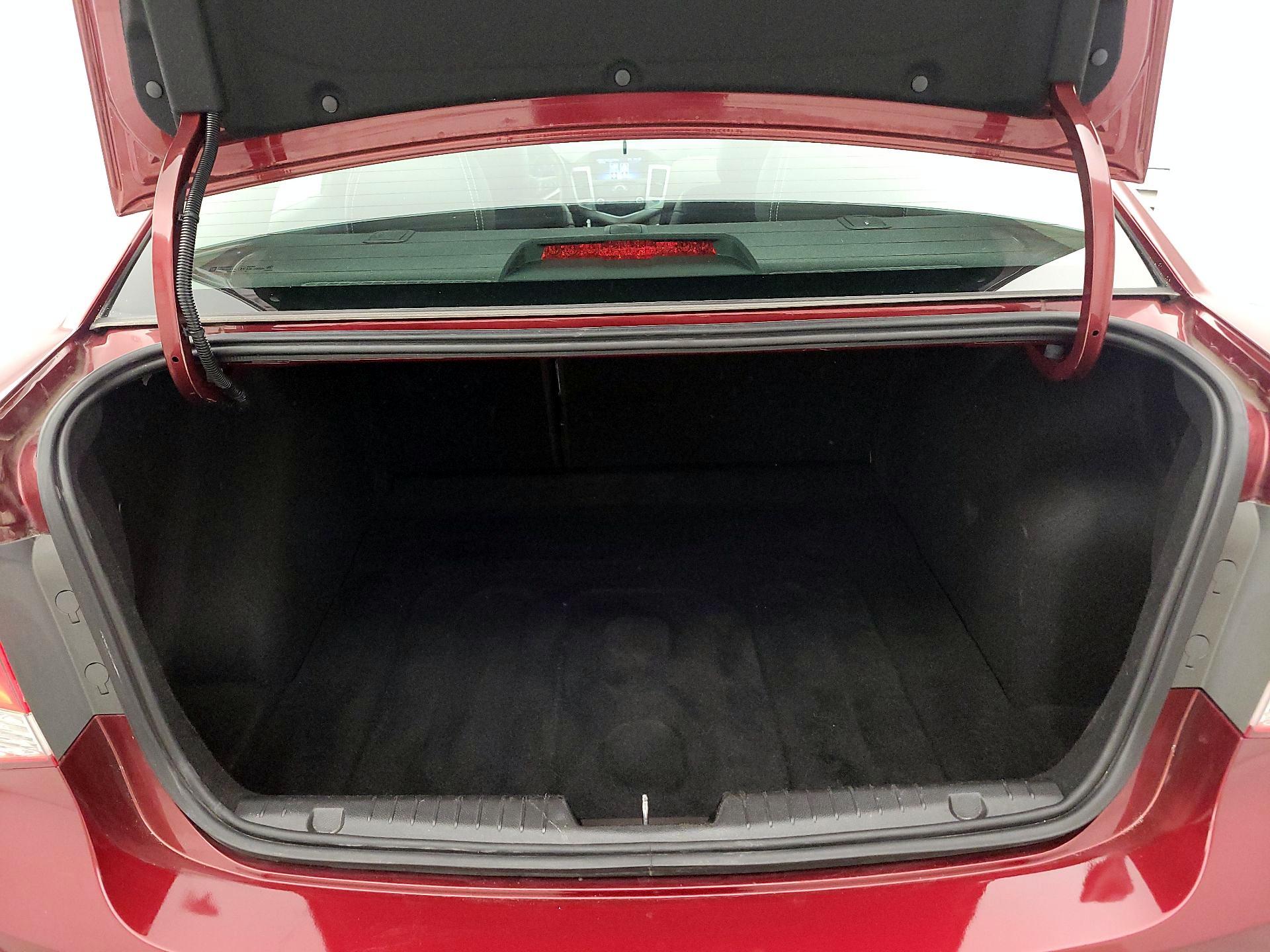 Thumbnail: 2015 Chevrolet Cruze - 18