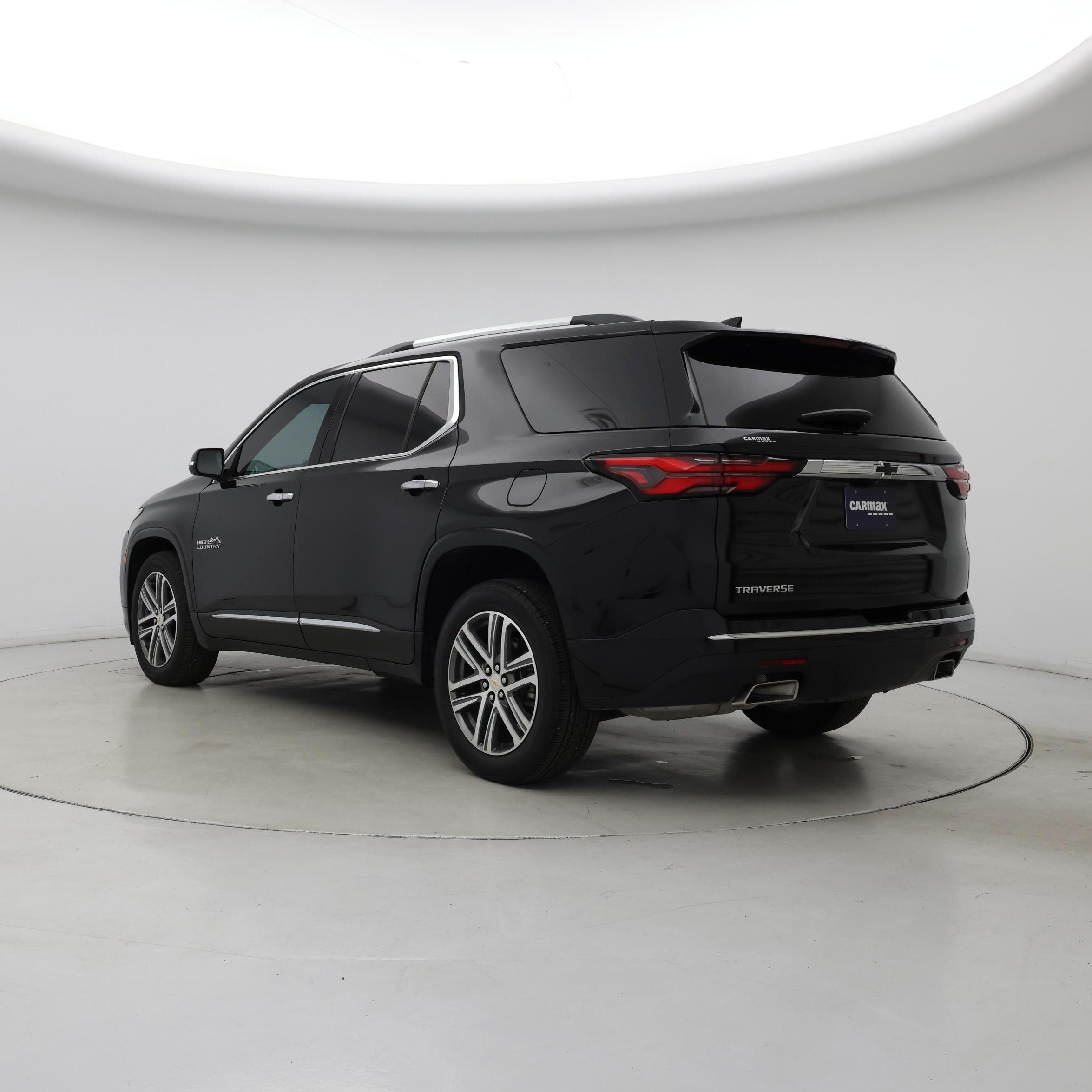 Thumbnail: 2023 Chevrolet Traverse - 2