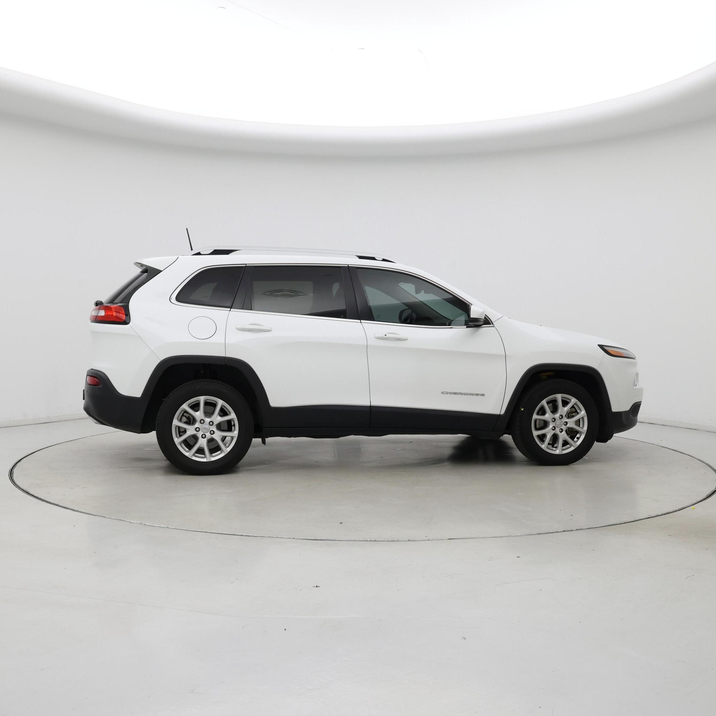 Thumbnail: 2018 Jeep Cherokee - 7