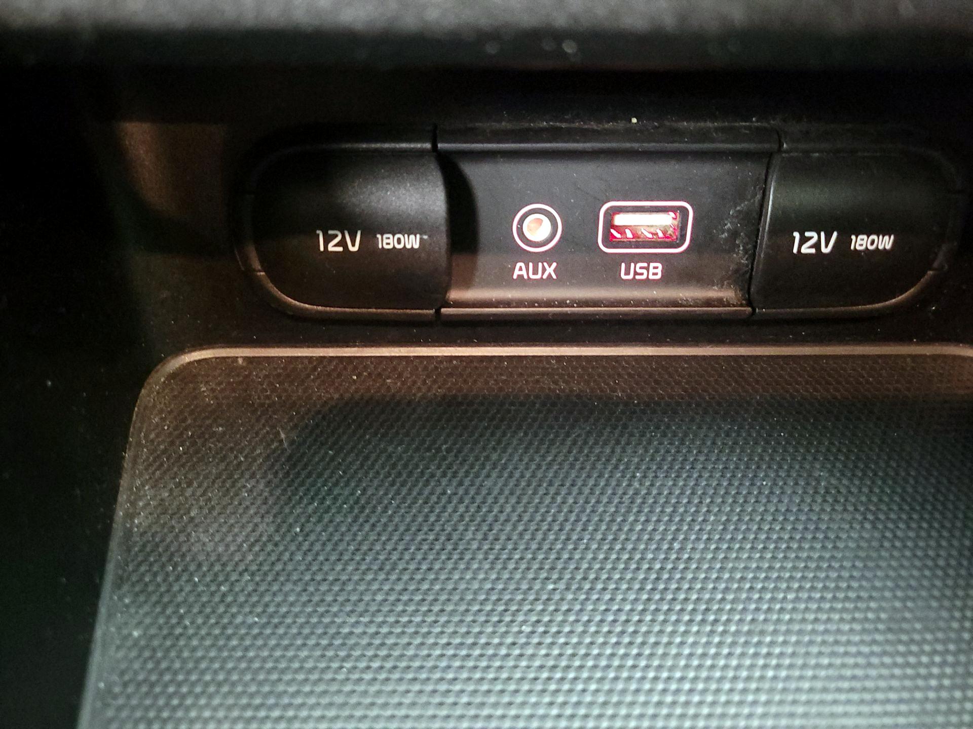 Thumbnail: 2019 Kia Forte - 18