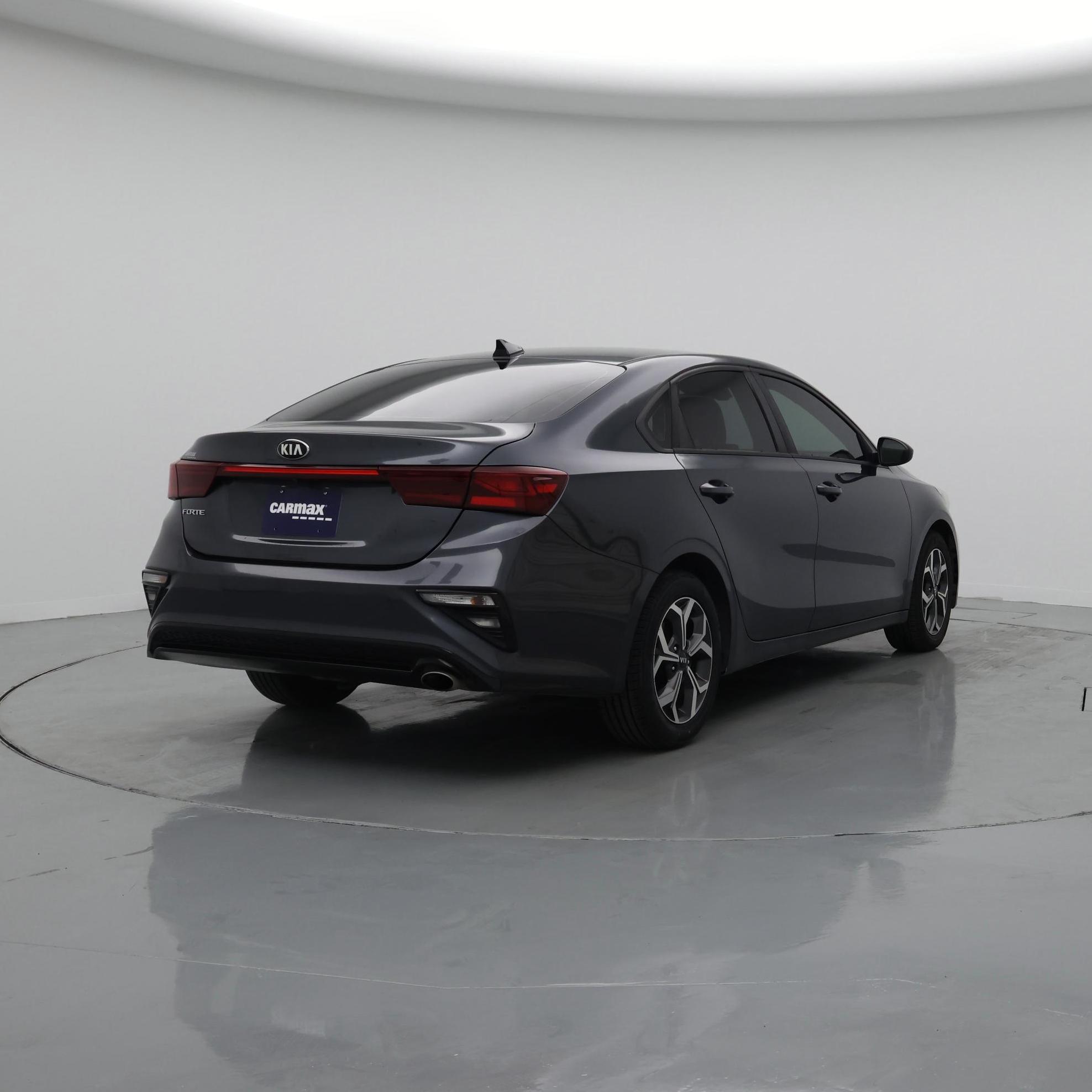 Thumbnail: 2019 Kia Forte - 8