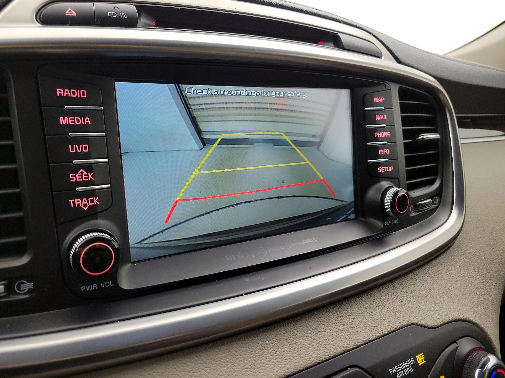 Thumbnail: 2016 Kia Sorento - 15