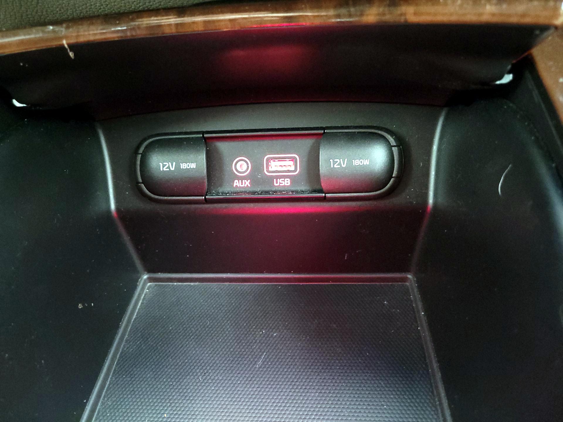 Thumbnail: 2016 Kia Sorento - 19