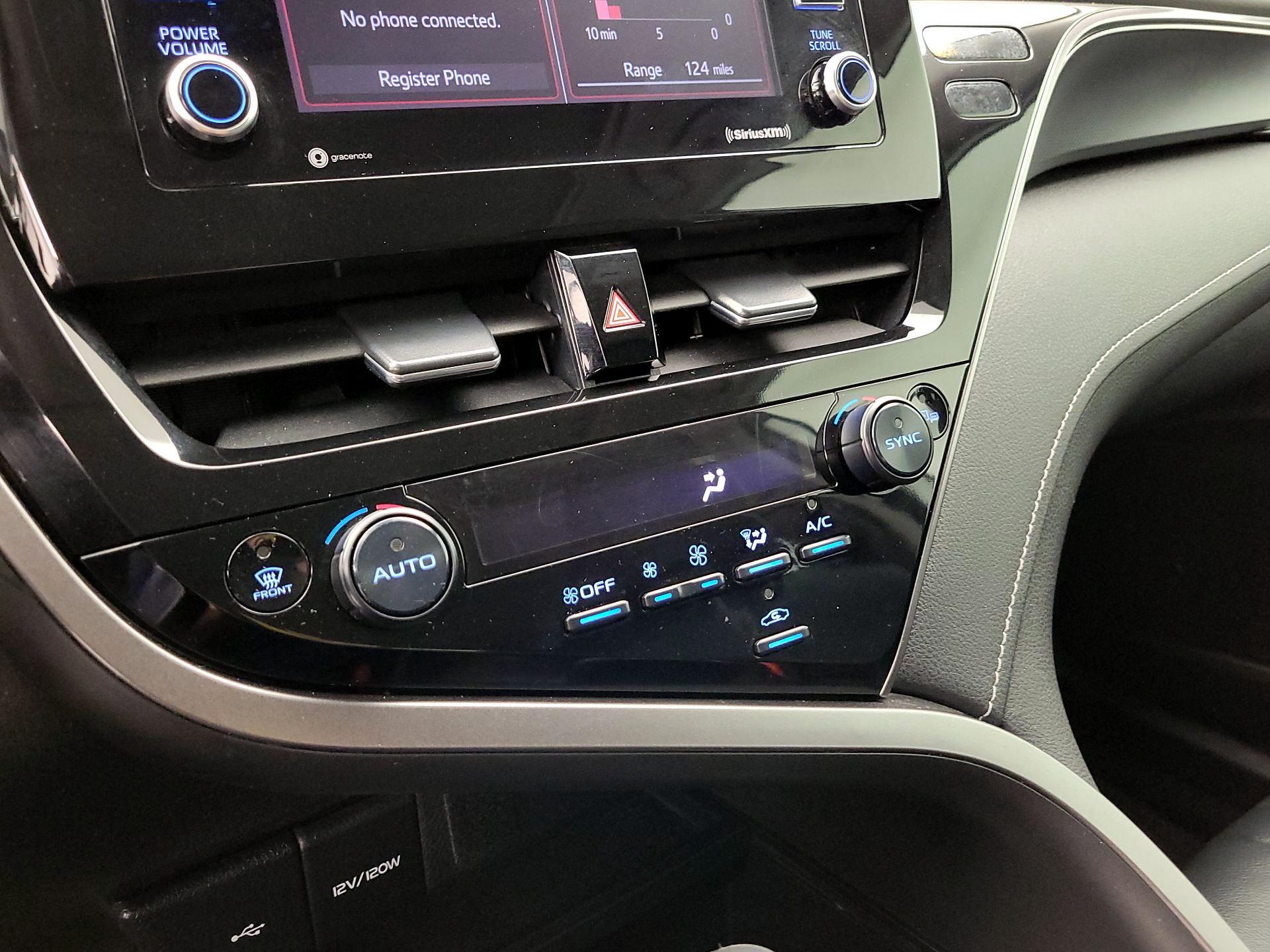 Thumbnail: 2022 Toyota Camry - 16