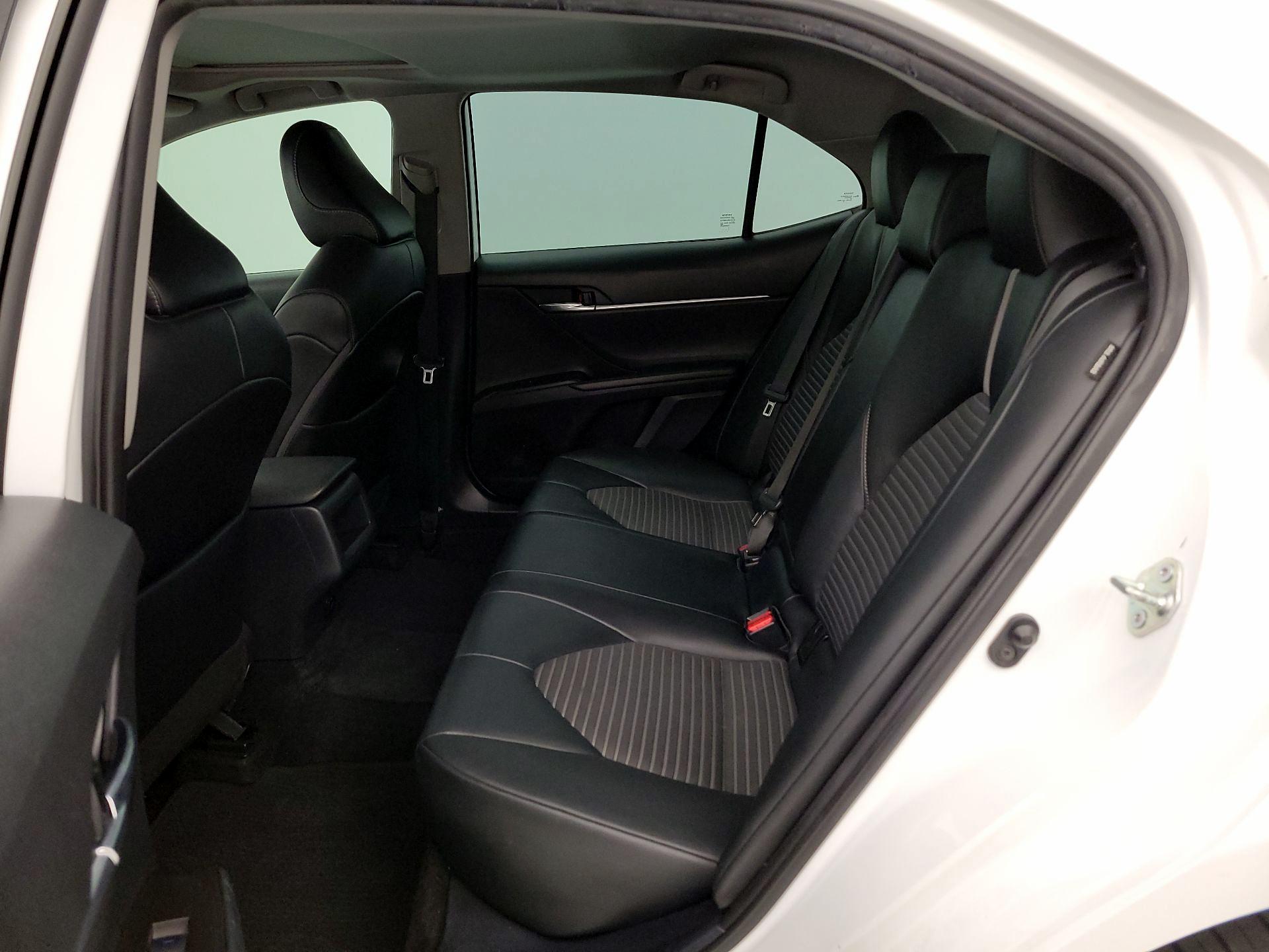 Thumbnail: 2022 Toyota Camry - 20