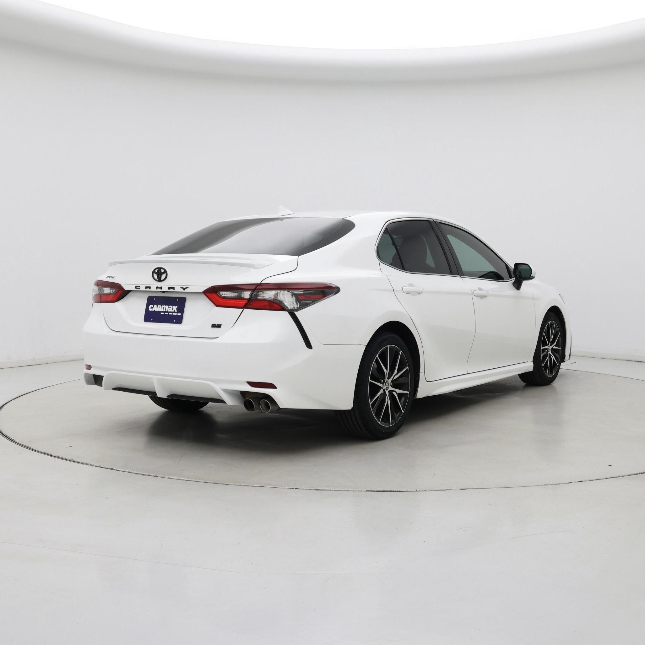 Thumbnail: 2022 Toyota Camry - 8