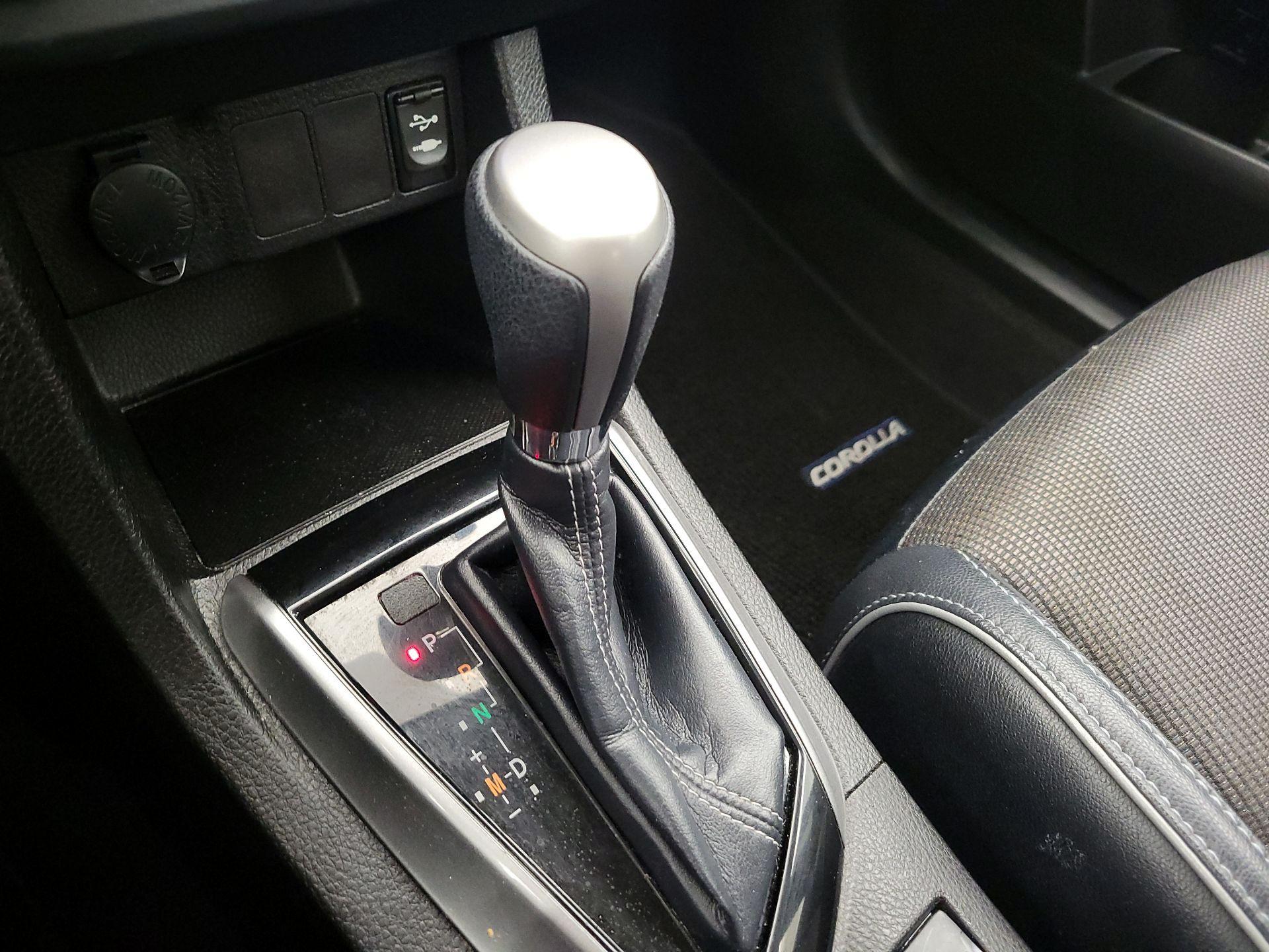 Thumbnail: 2016 Toyota Corolla - 17