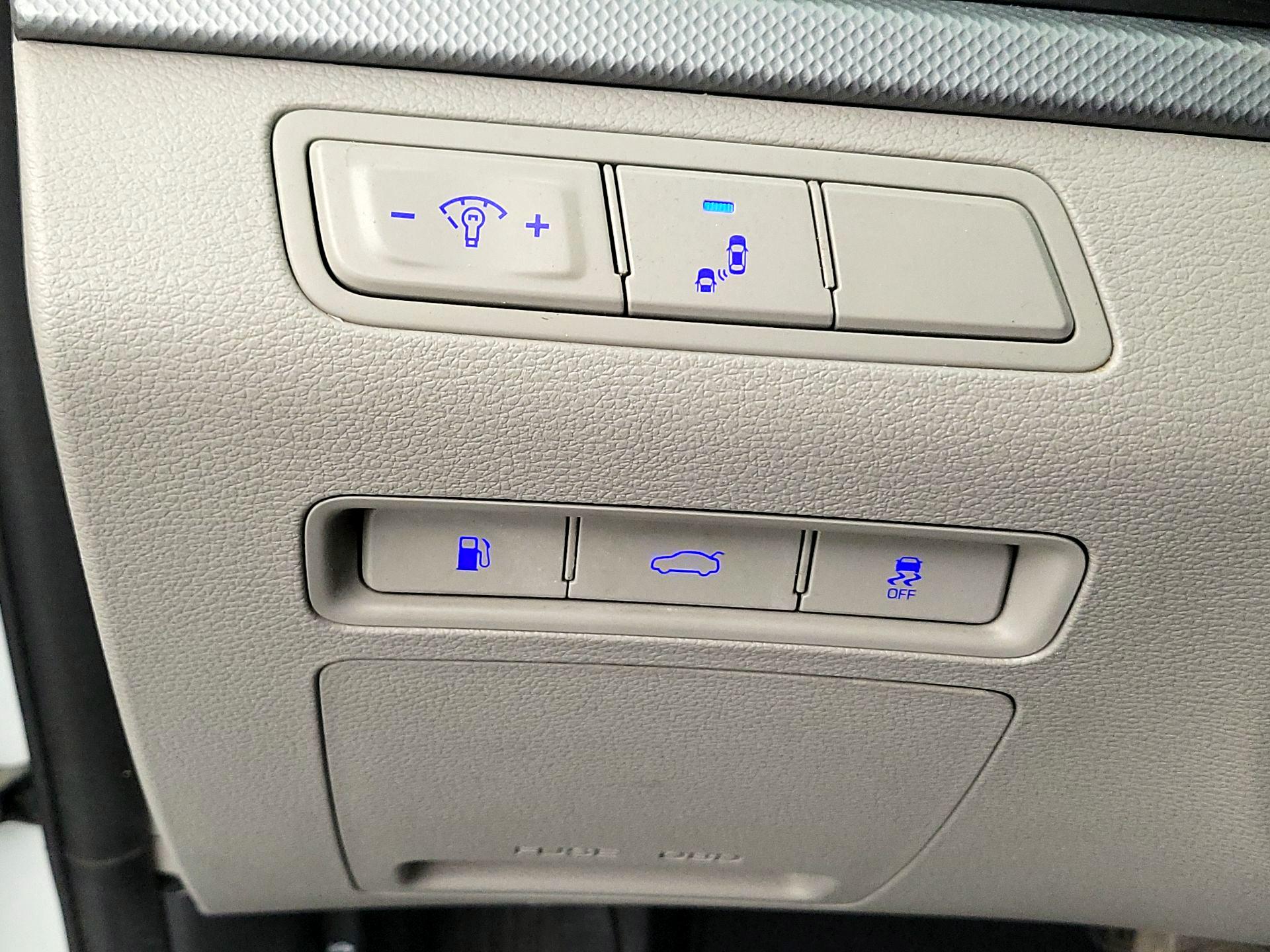 Thumbnail: 2018 Hyundai Sonata - 13