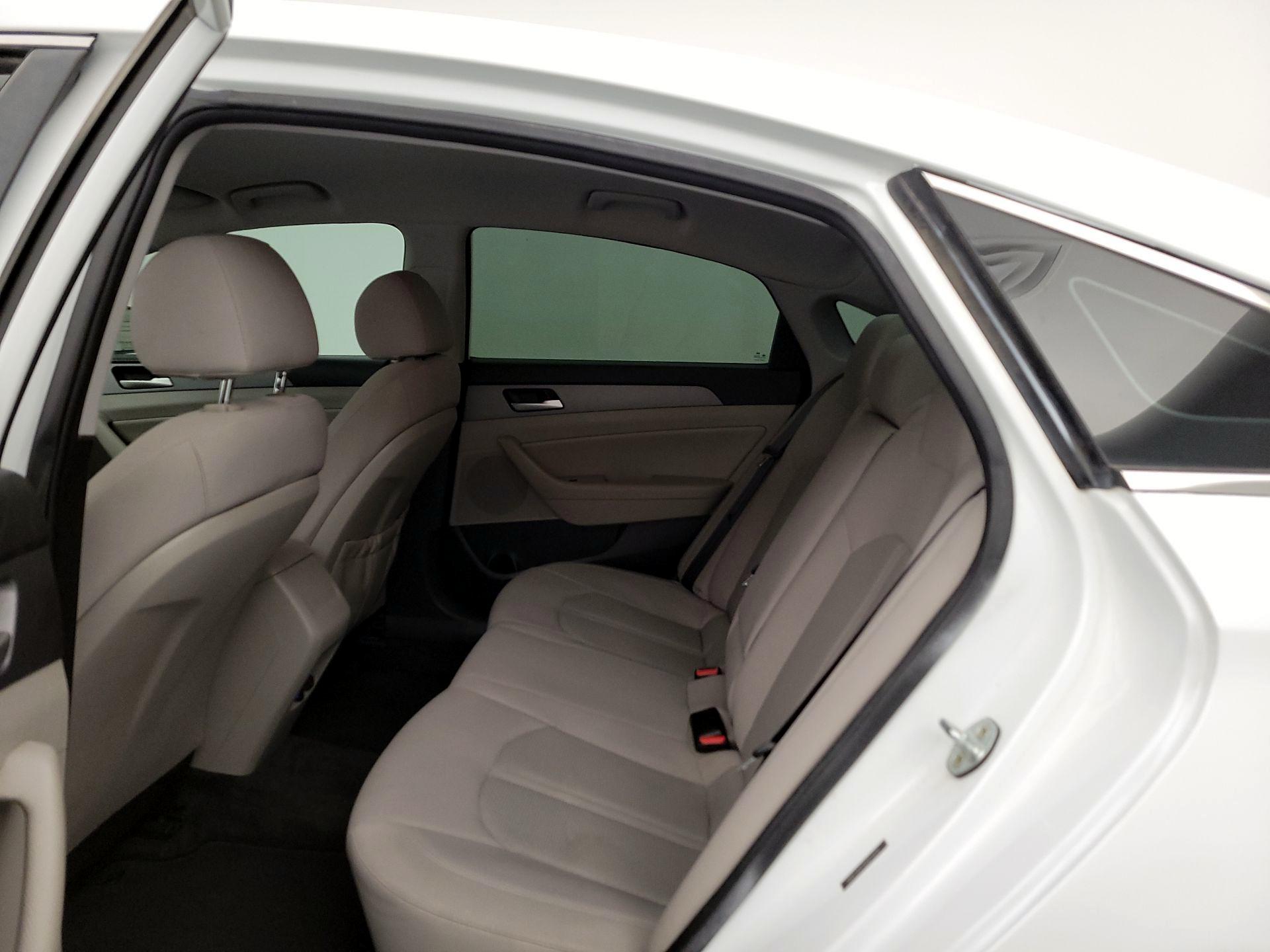 Thumbnail: 2018 Hyundai Sonata - 19