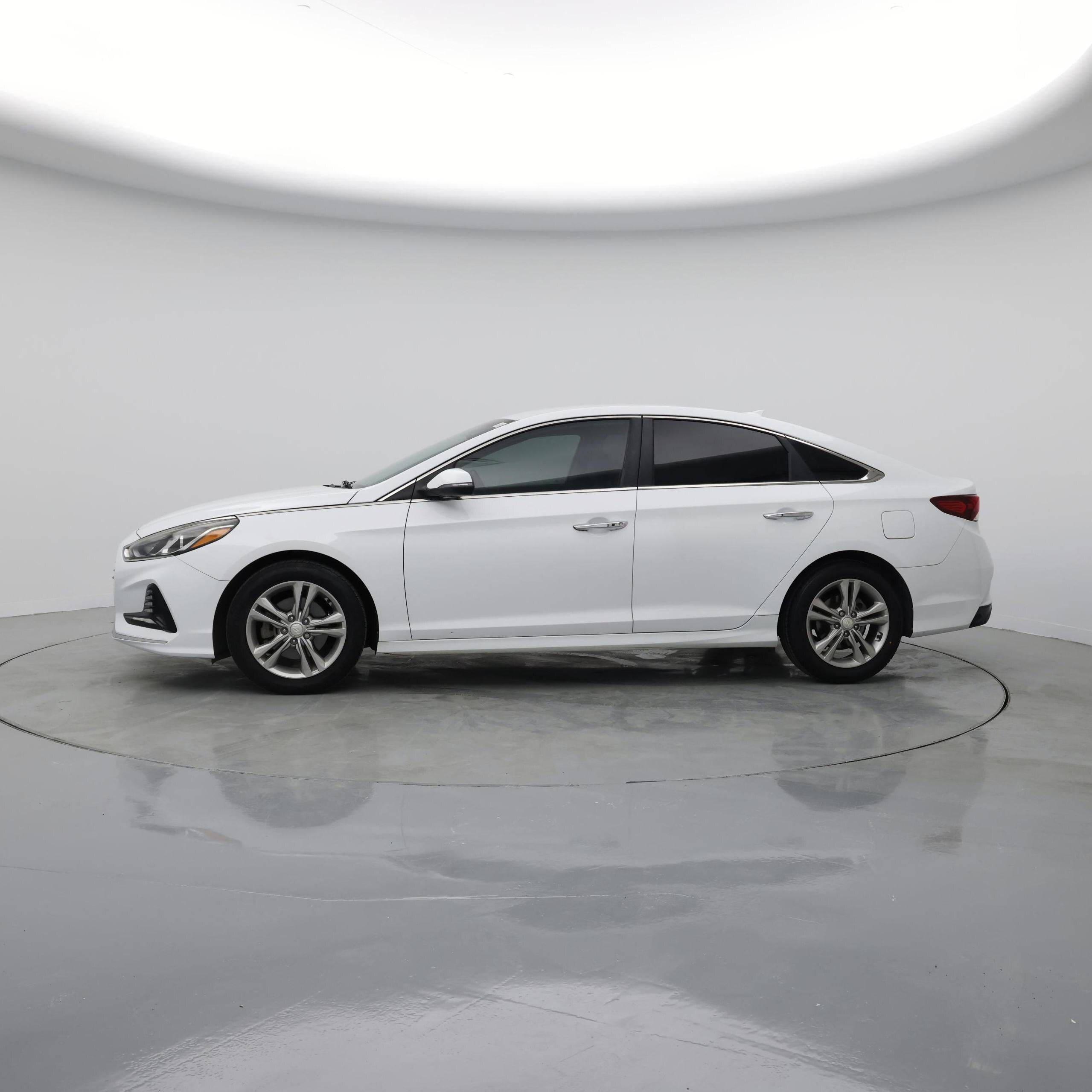 Thumbnail: 2018 Hyundai Sonata - 3