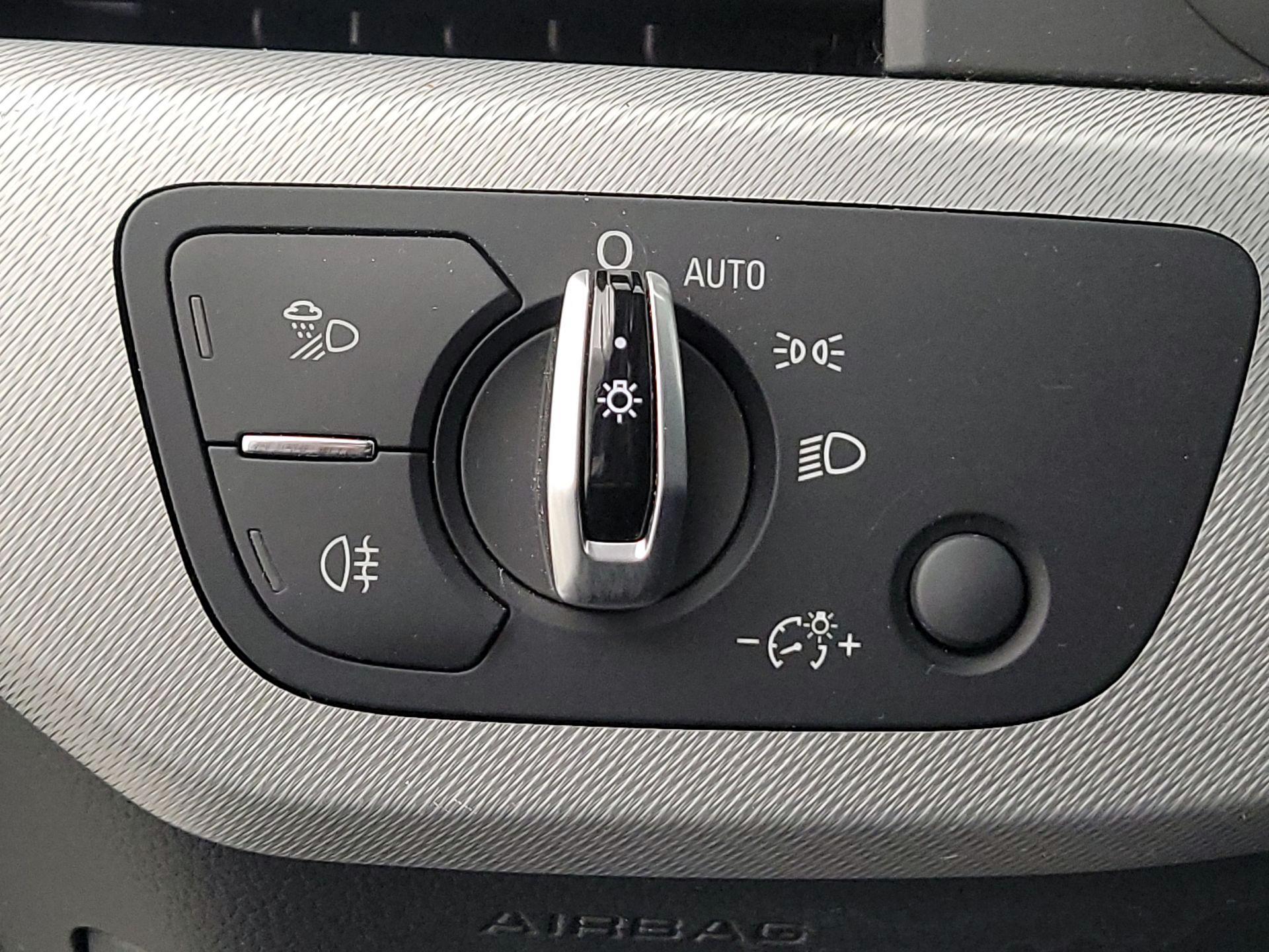 Thumbnail: 2017 Audi A4 - 13