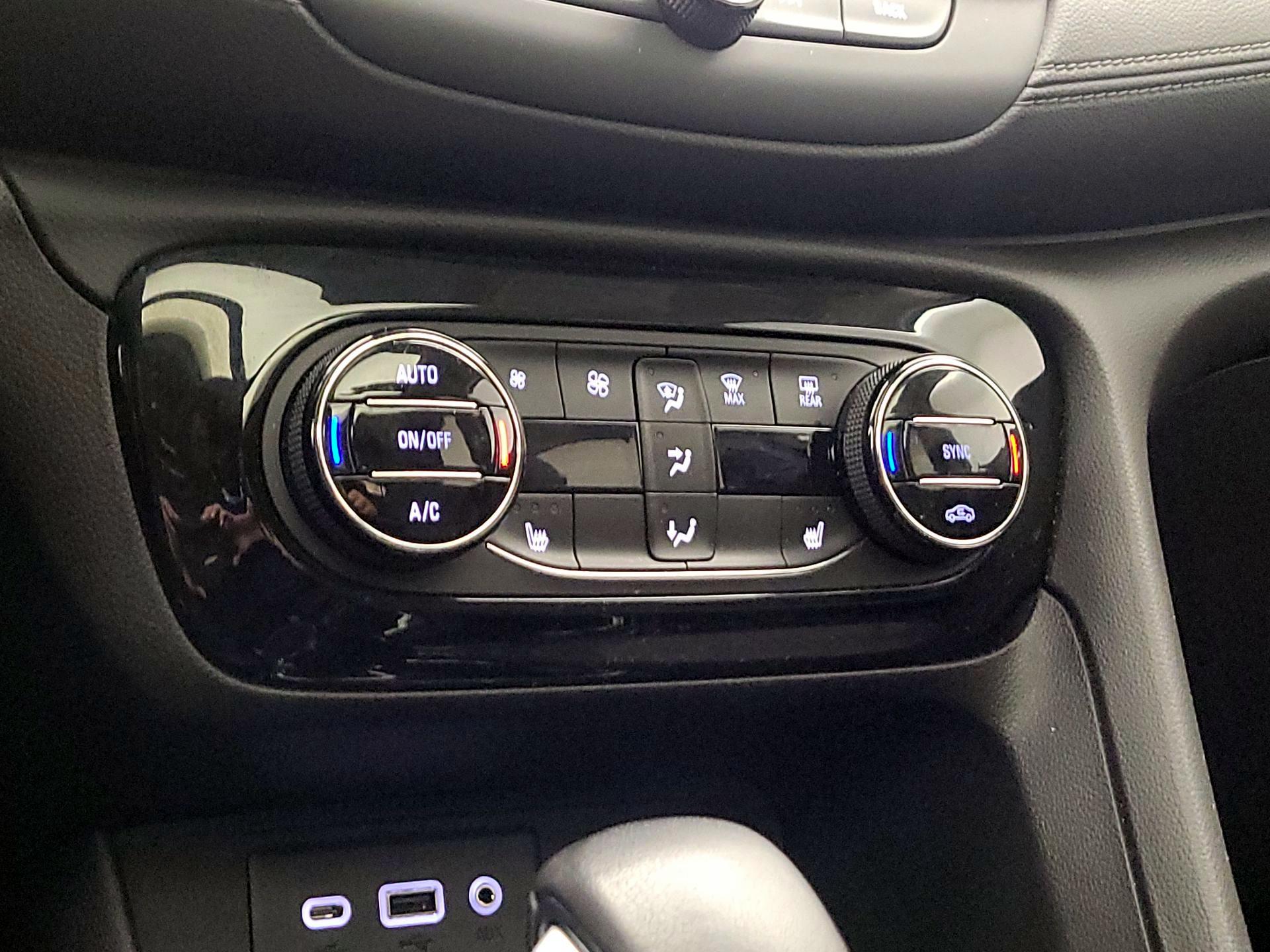 Thumbnail: 2023 Buick Encore GX - 16