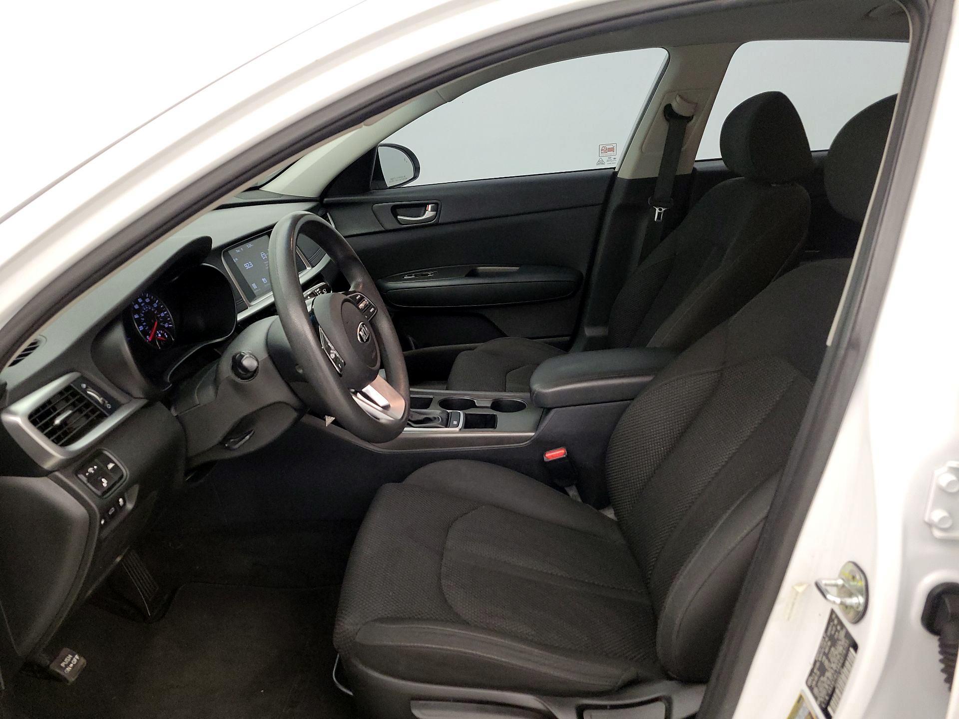 Thumbnail: 2019 Kia Optima - 11