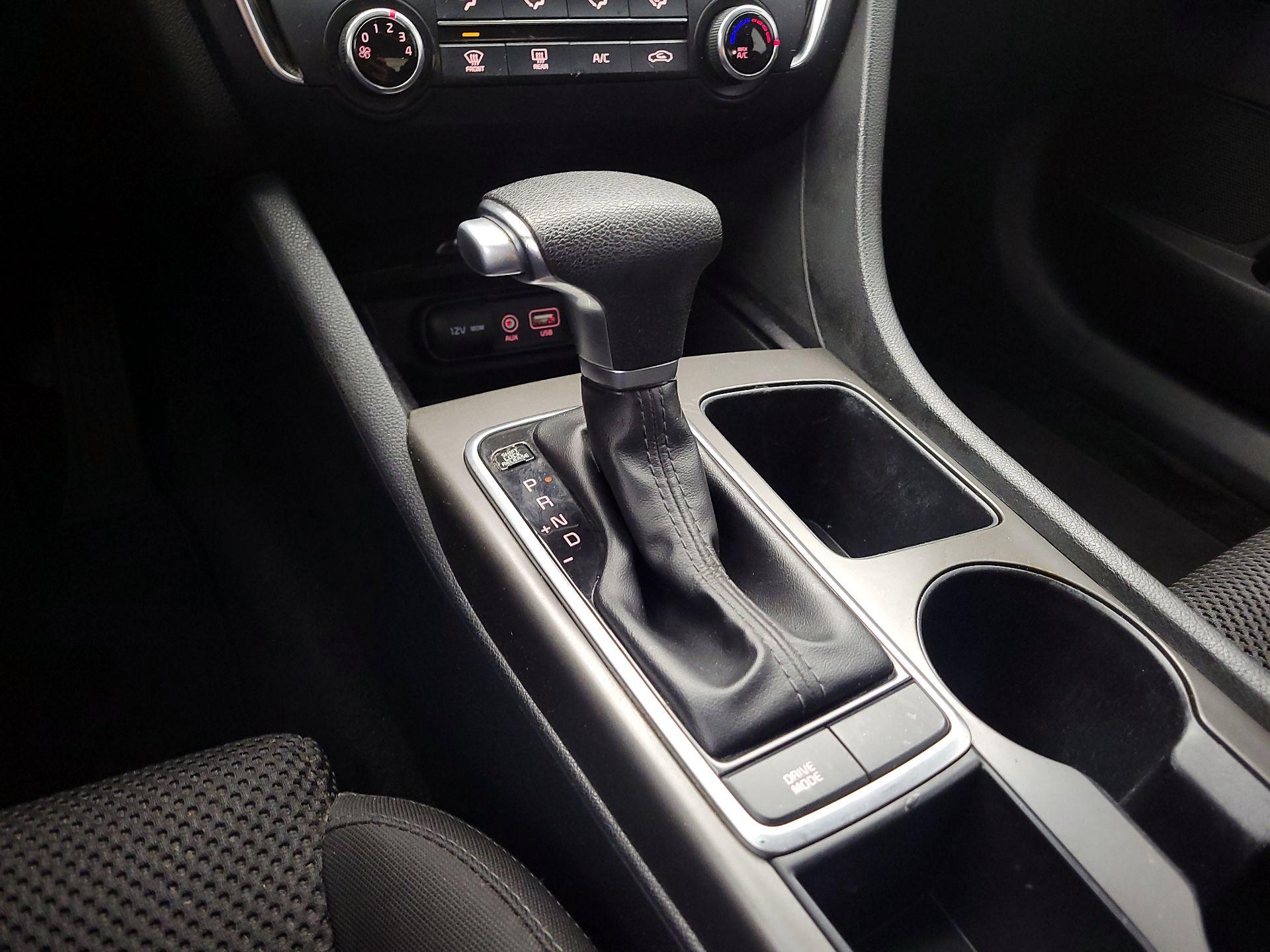 Thumbnail: 2019 Kia Optima - 17