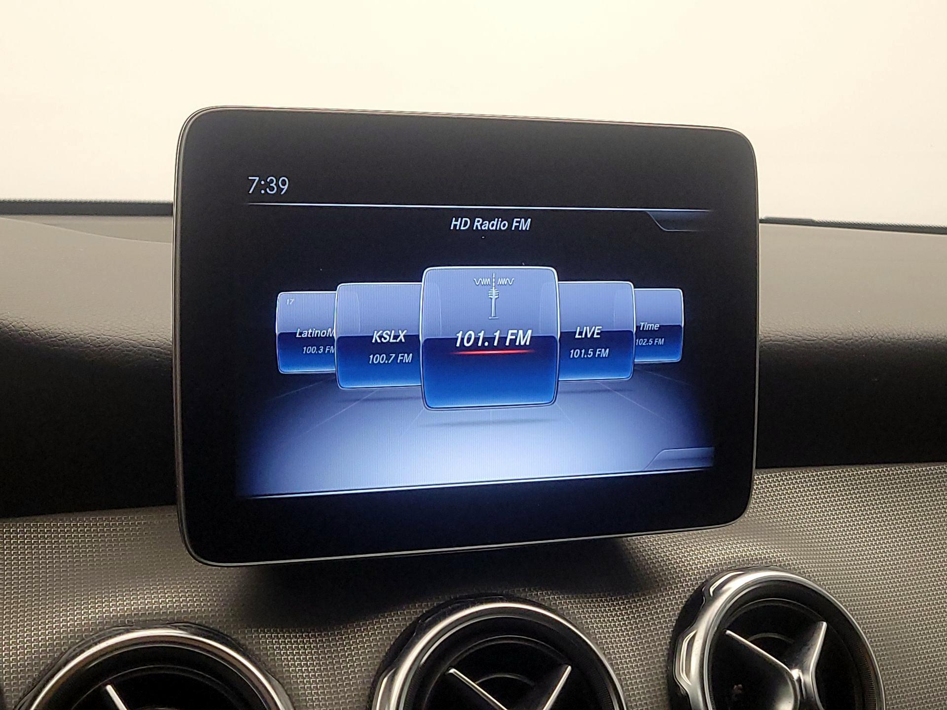 Thumbnail: 2020 Mercedes-Benz GLA - 15