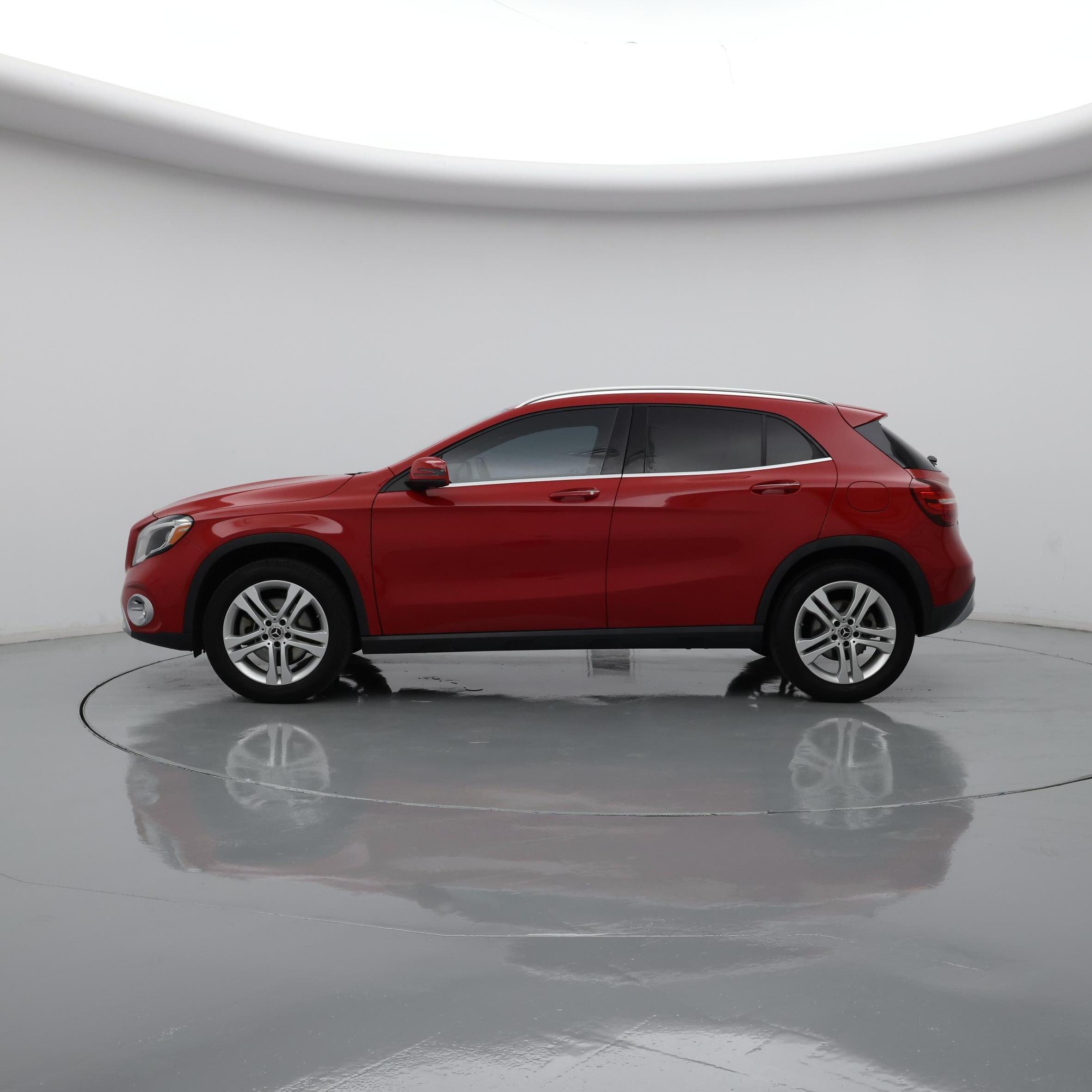 Thumbnail: 2020 Mercedes-Benz GLA - 3