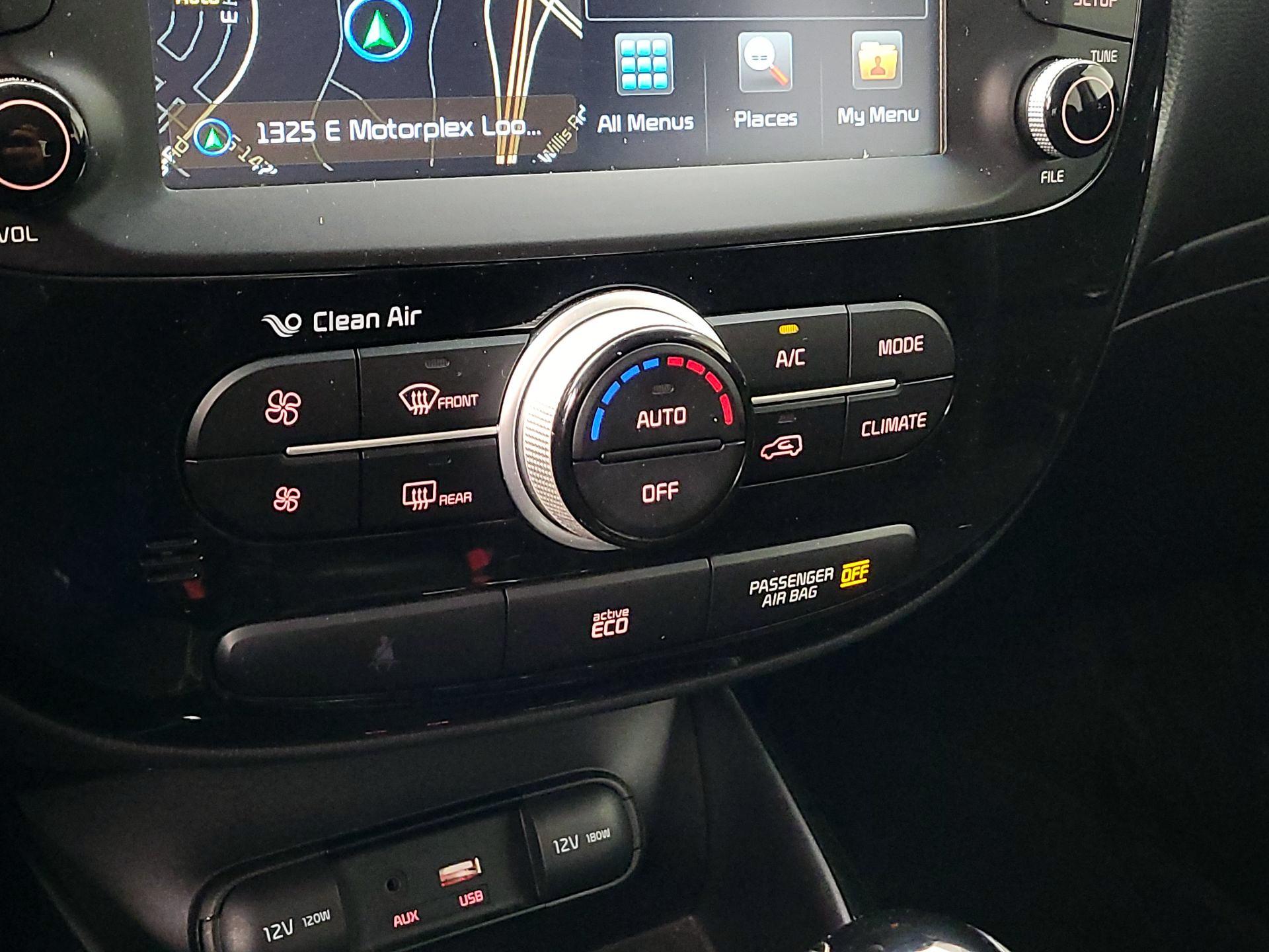 Thumbnail: 2016 Kia Soul - 16