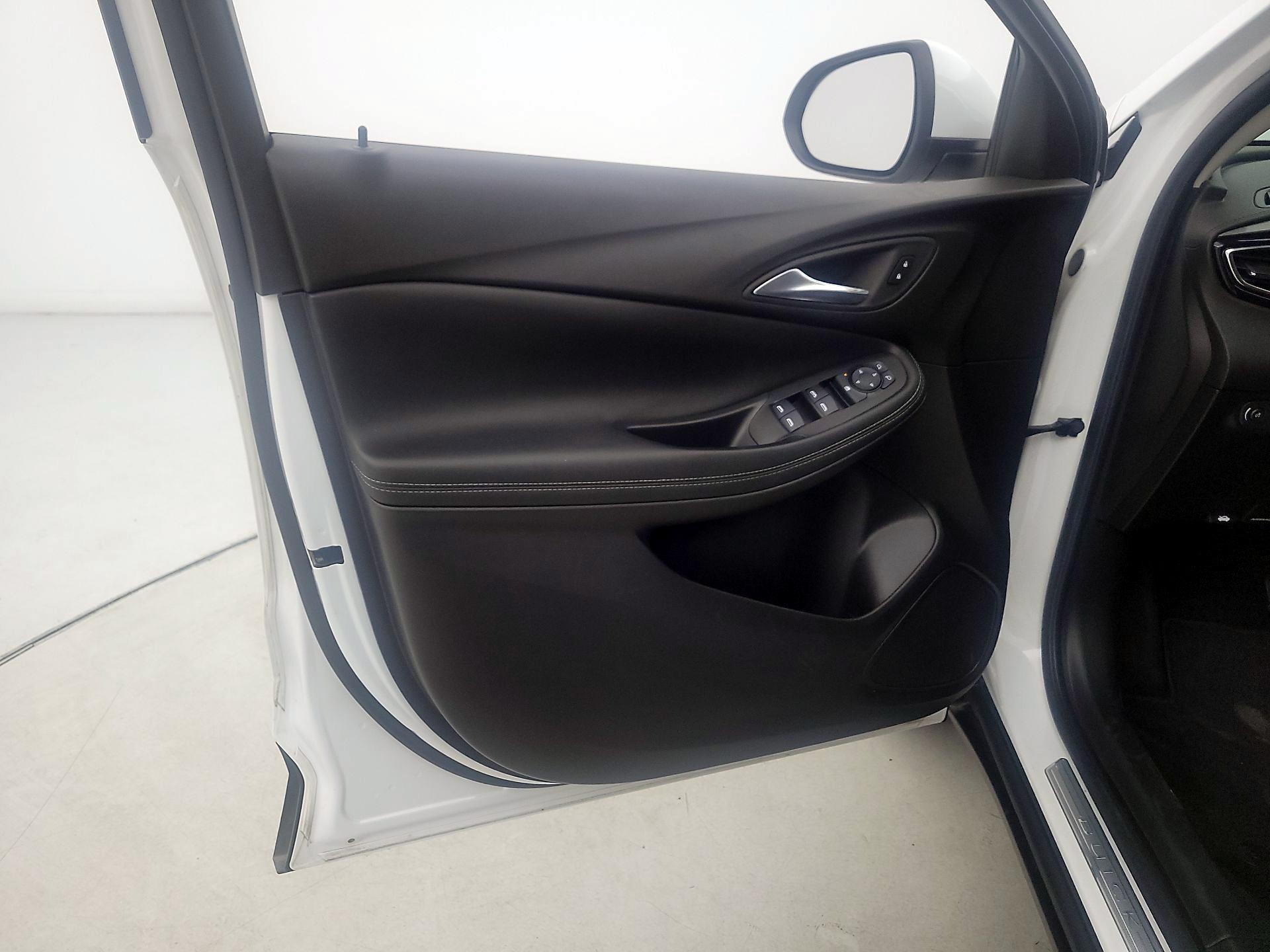 Thumbnail: 2022 Buick Encore GX - 12