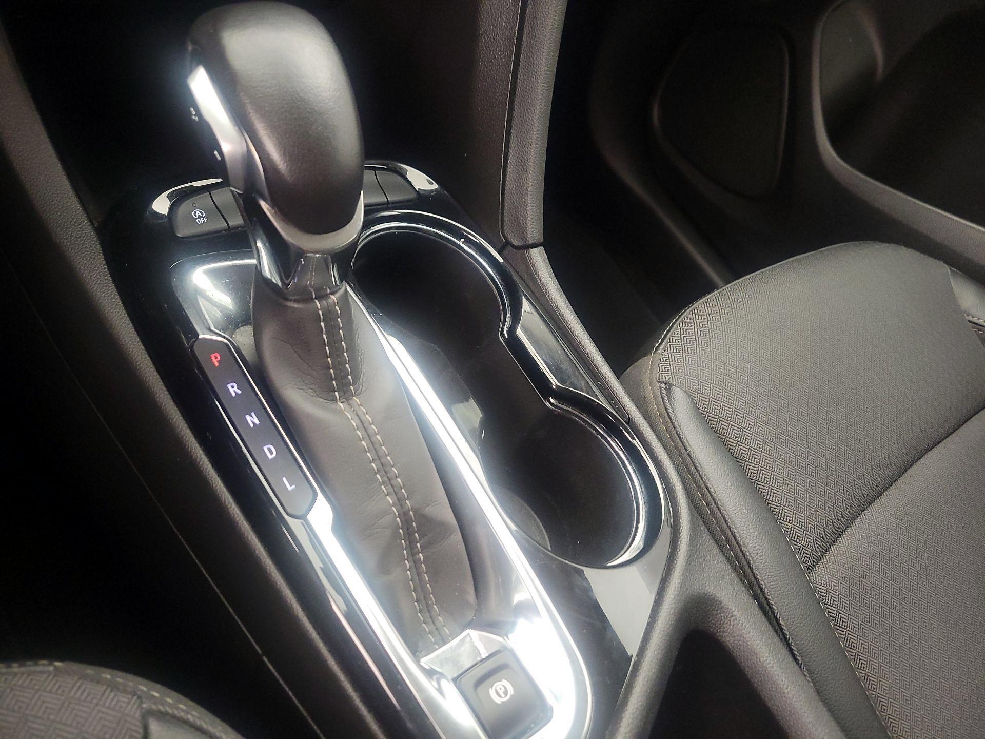 Thumbnail: 2022 Buick Encore GX - 17