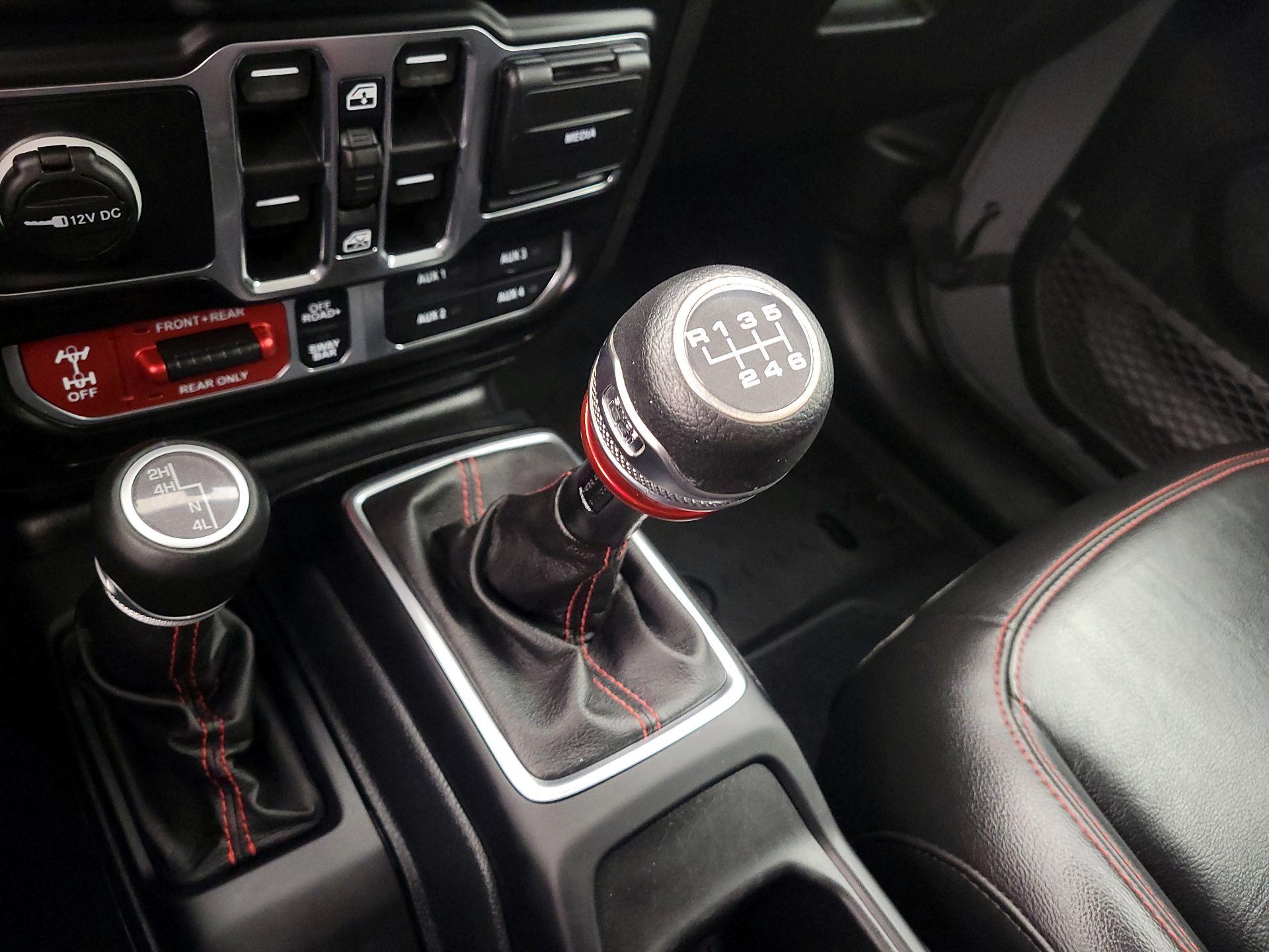 Thumbnail: 2021 Jeep Wrangler - 18