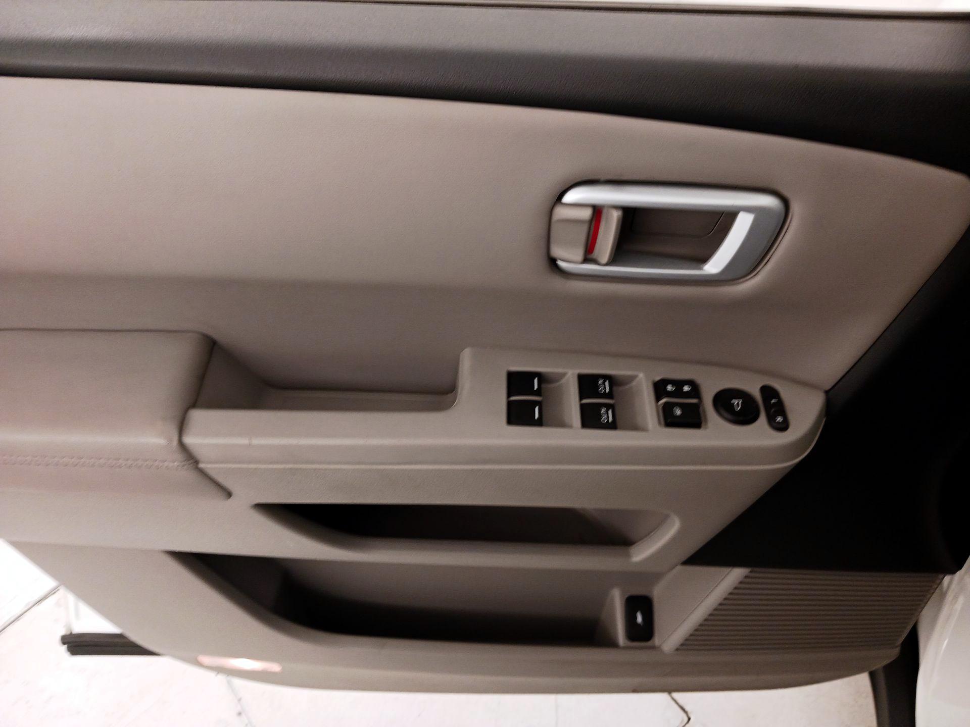 Thumbnail: 2015 Honda Pilot - 12