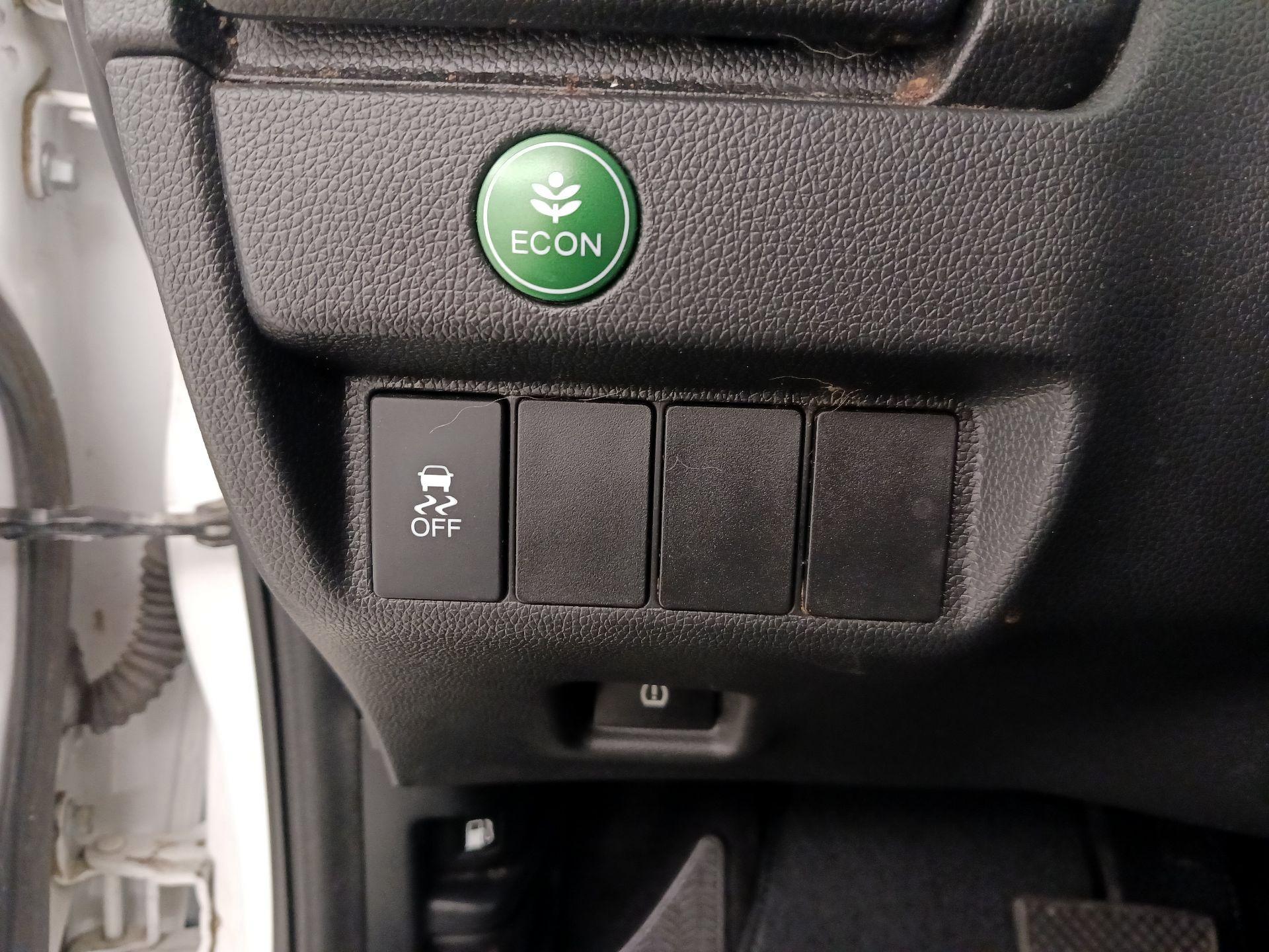 Thumbnail: 2015 Honda Fit - 13