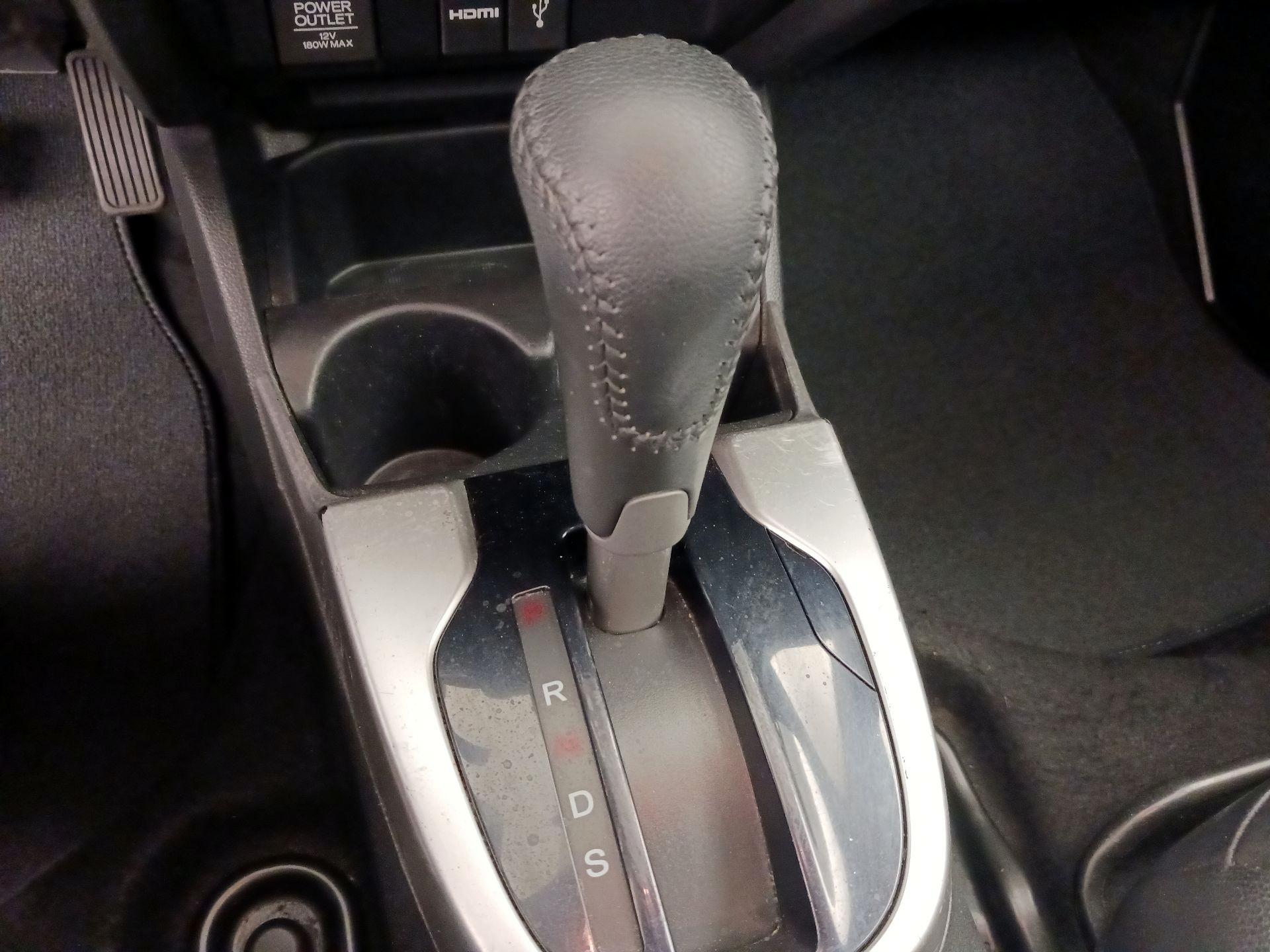 Thumbnail: 2015 Honda Fit - 18