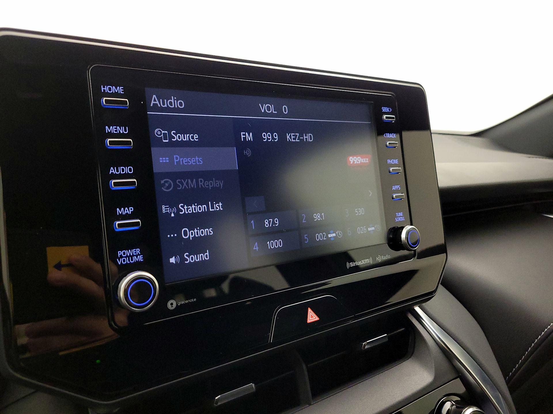 Thumbnail: 2022 Toyota Venza - 15