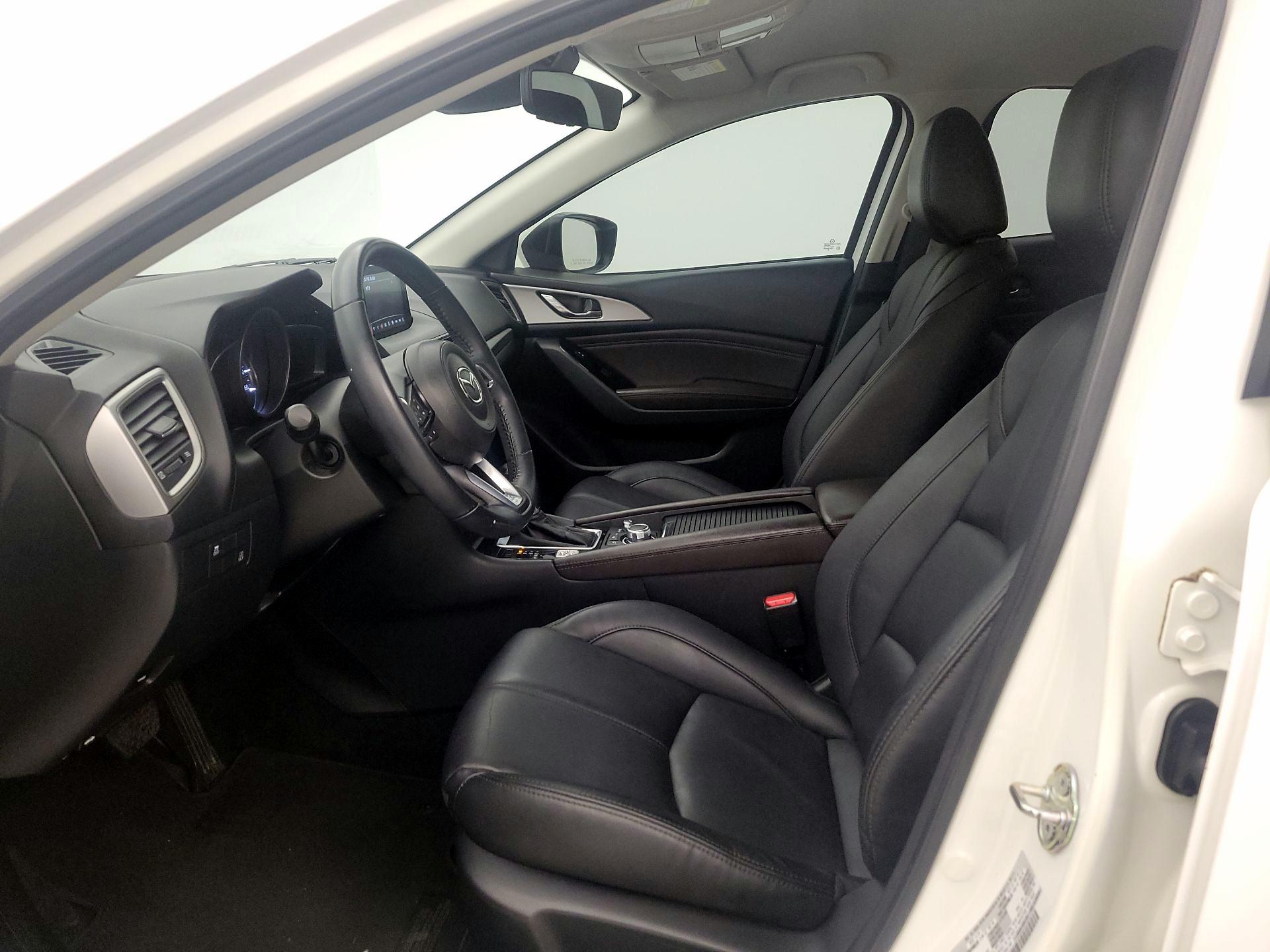 Thumbnail: 2018 Mazda Mazda3 - 11