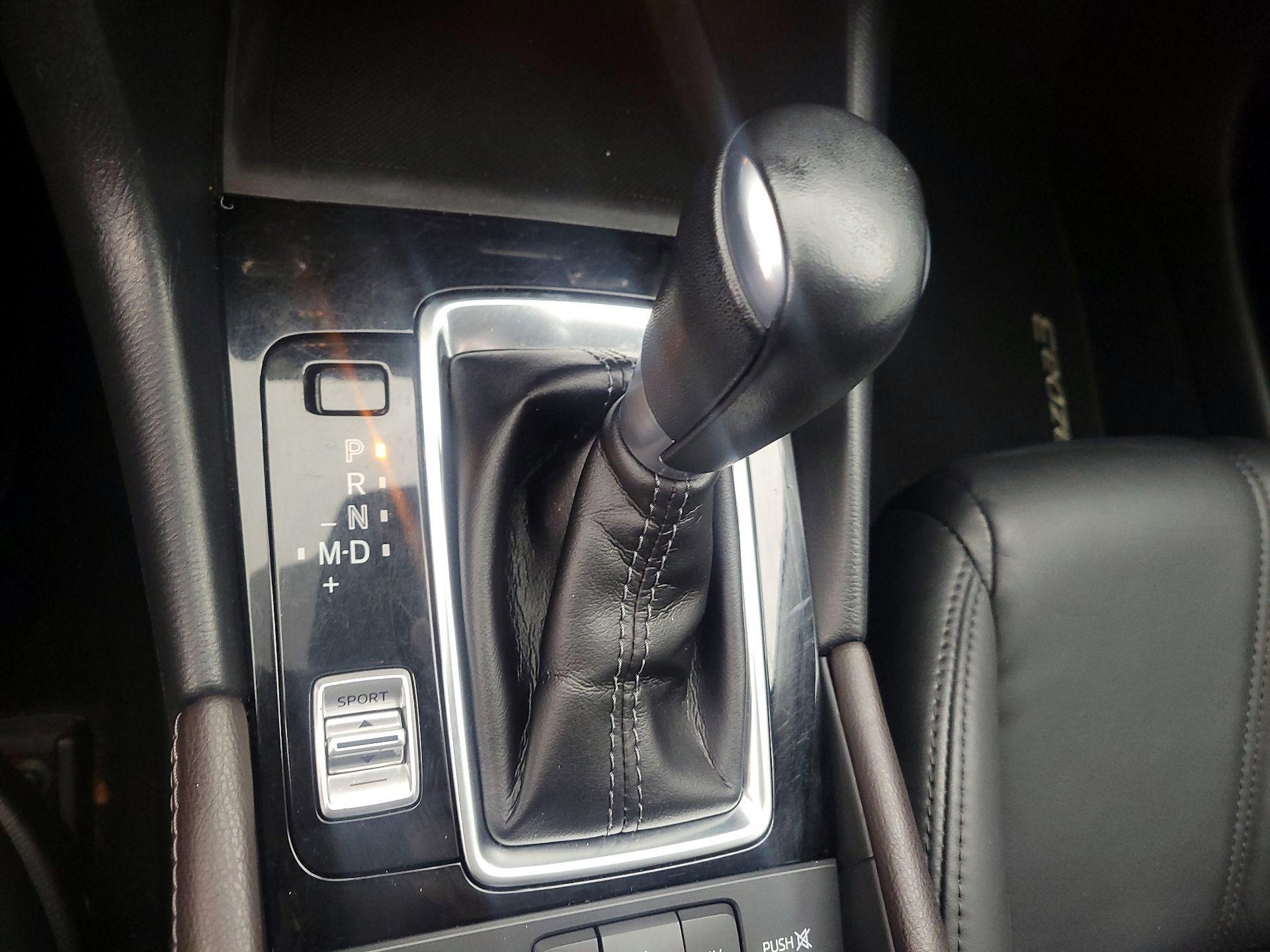 Thumbnail: 2018 Mazda Mazda3 - 17