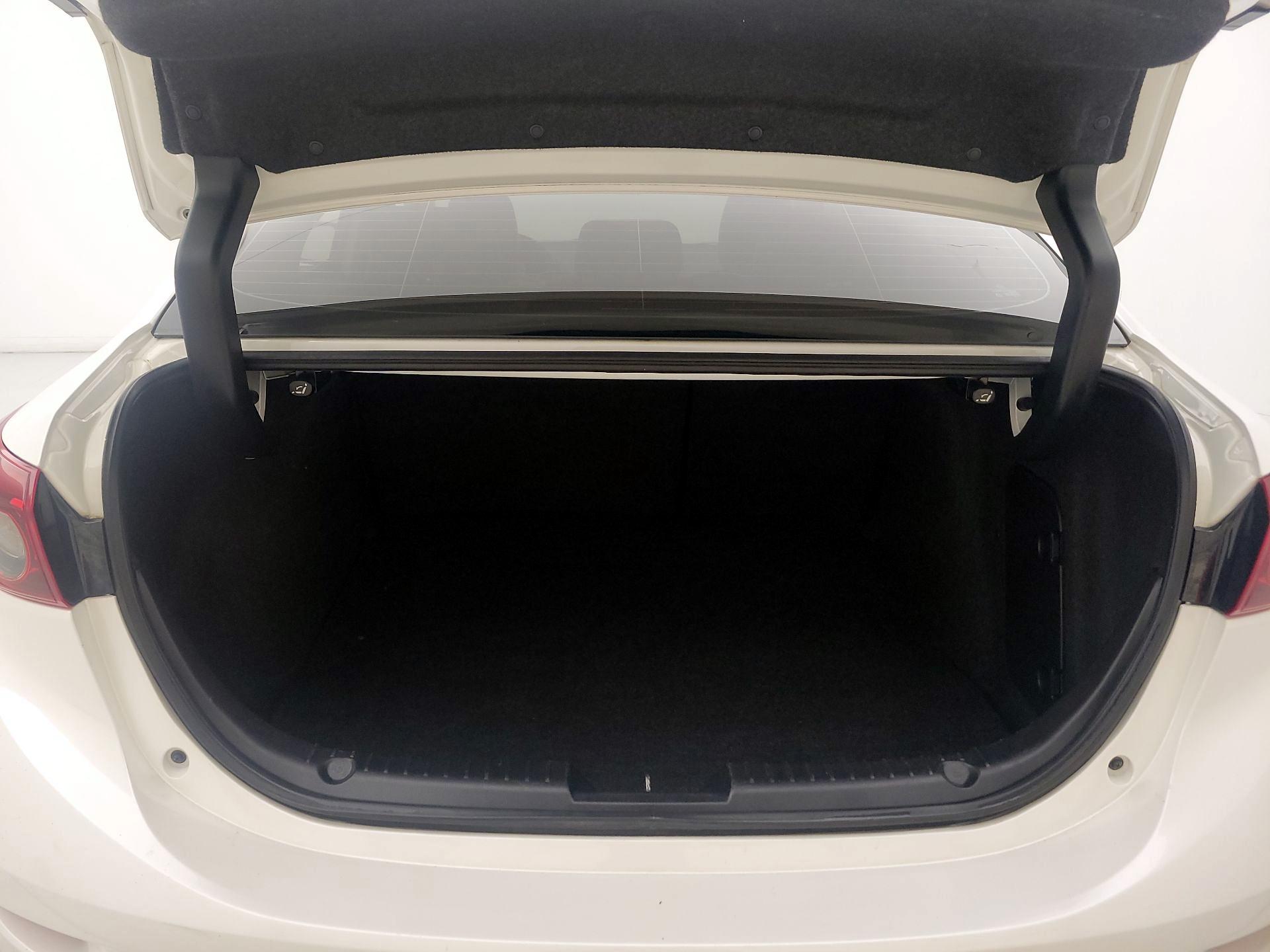 Thumbnail: 2018 Mazda Mazda3 - 20