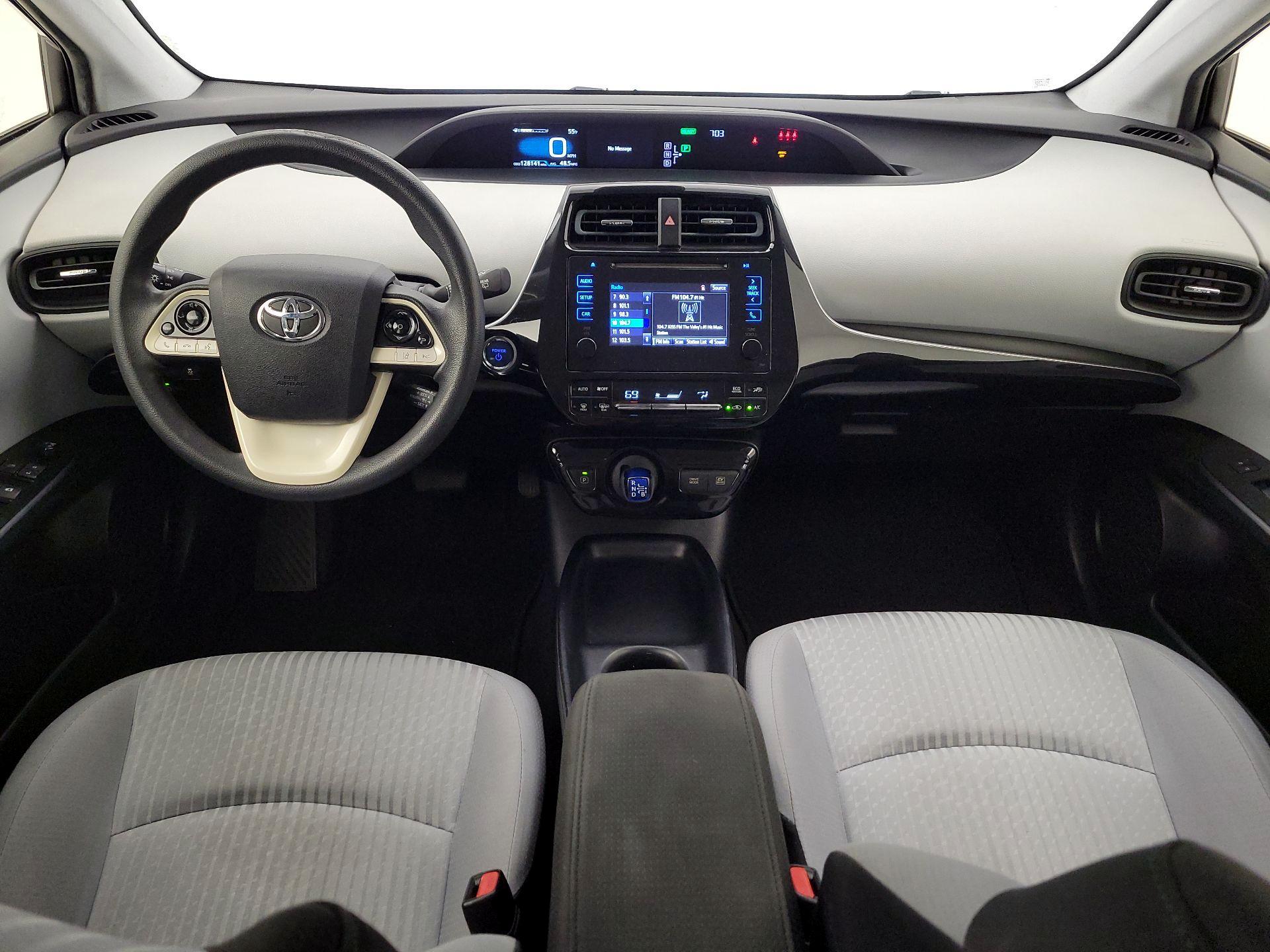 Thumbnail: 2017 Toyota Prius - 9