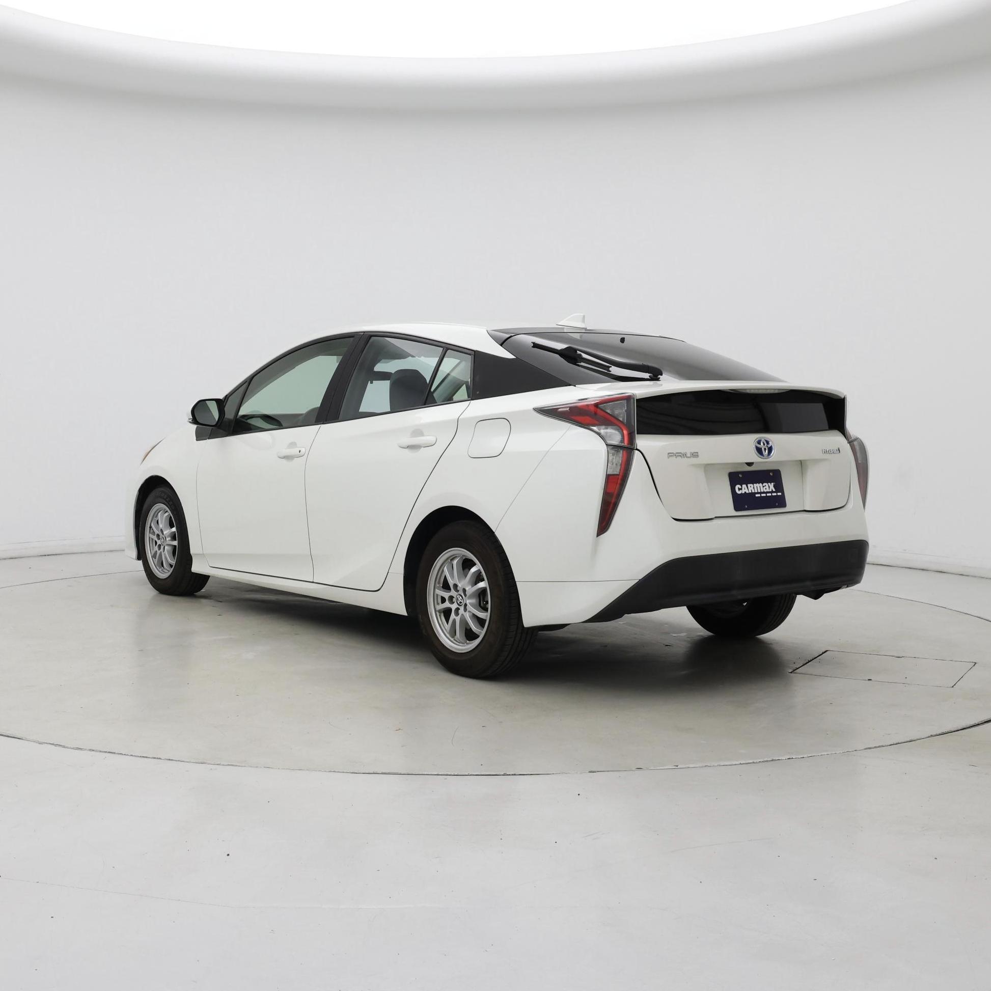 Thumbnail: 2017 Toyota Prius - 2