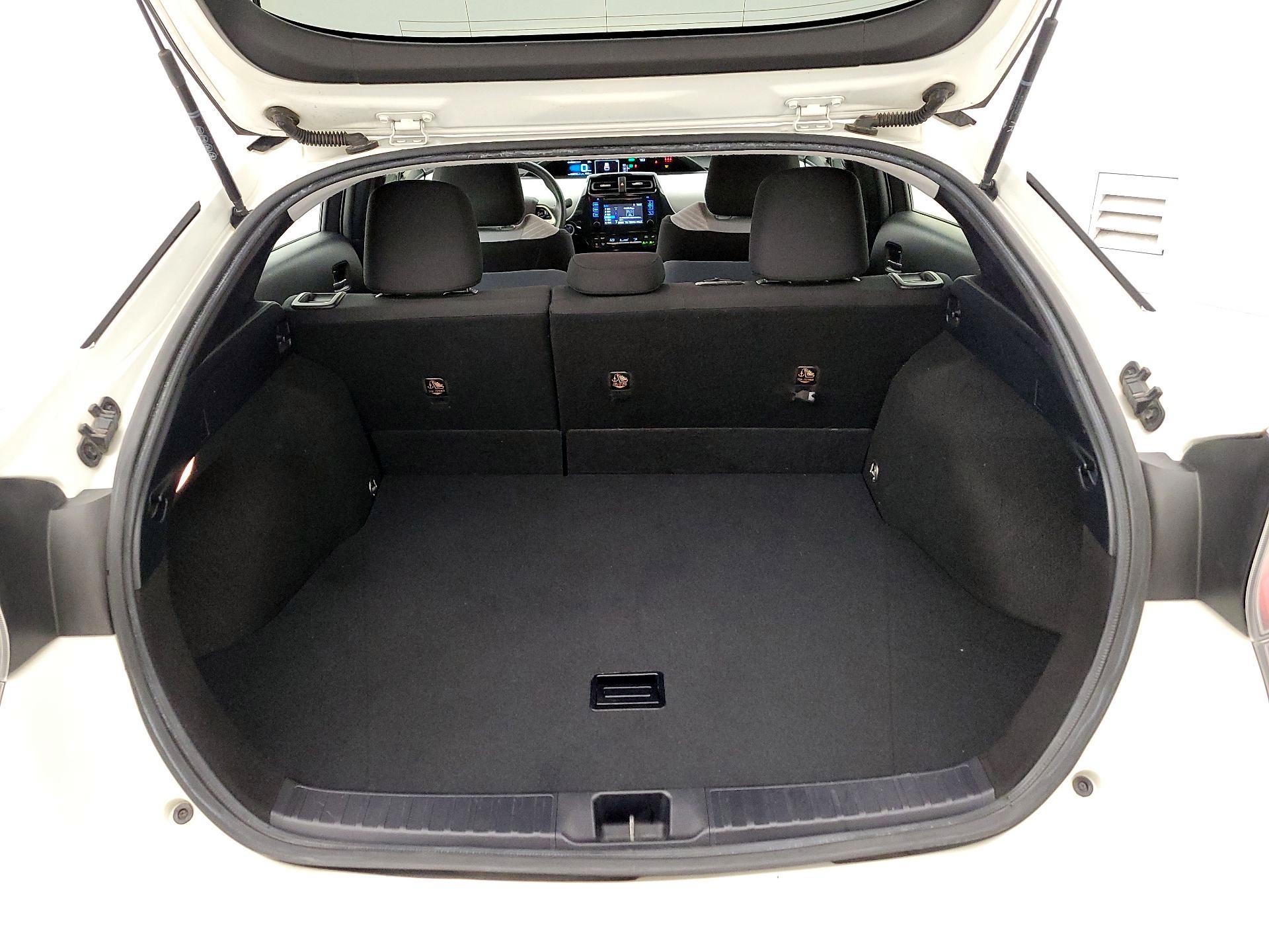 Thumbnail: 2017 Toyota Prius - 20