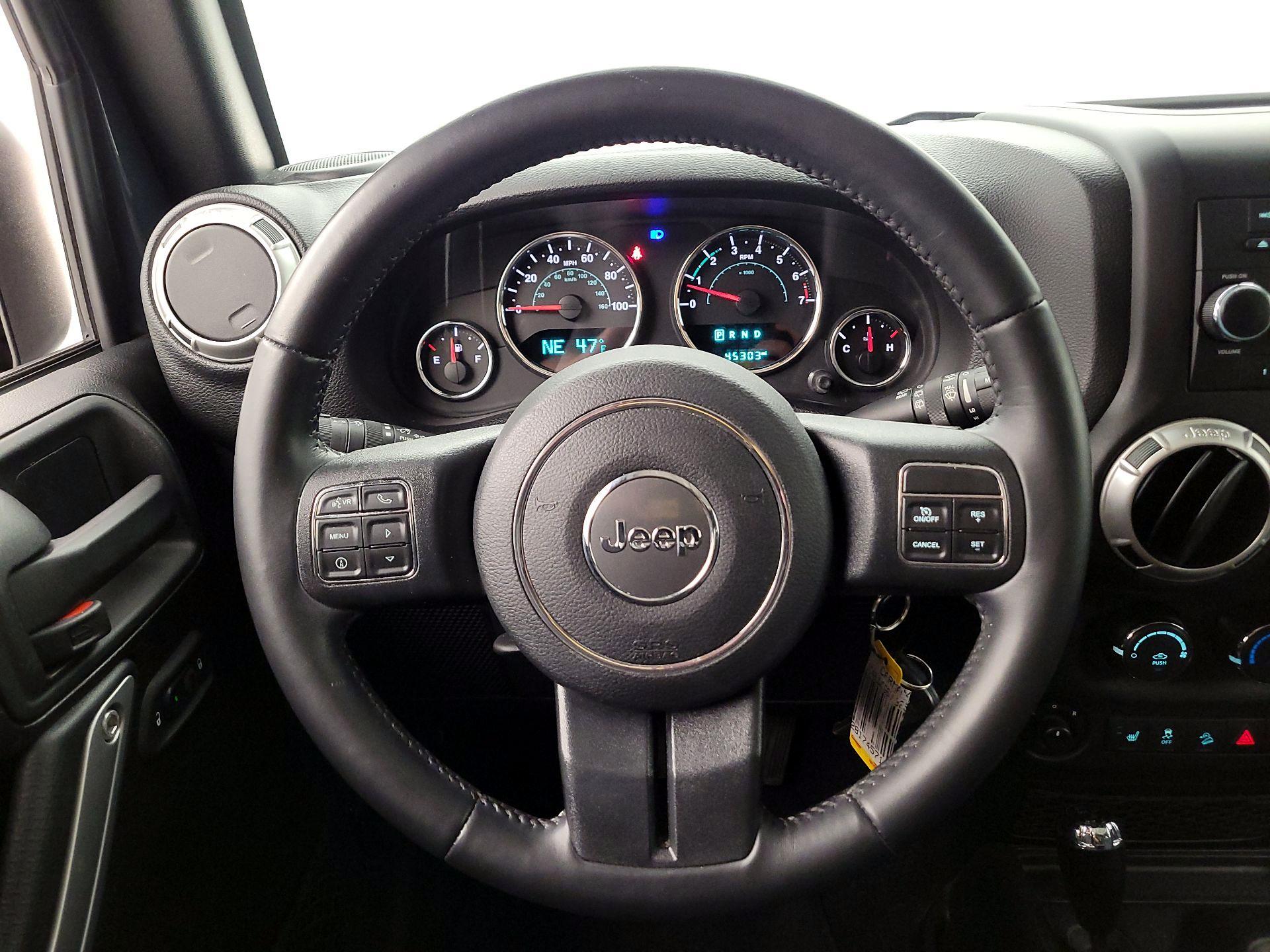 Thumbnail: 2016 Jeep Wrangler - 10