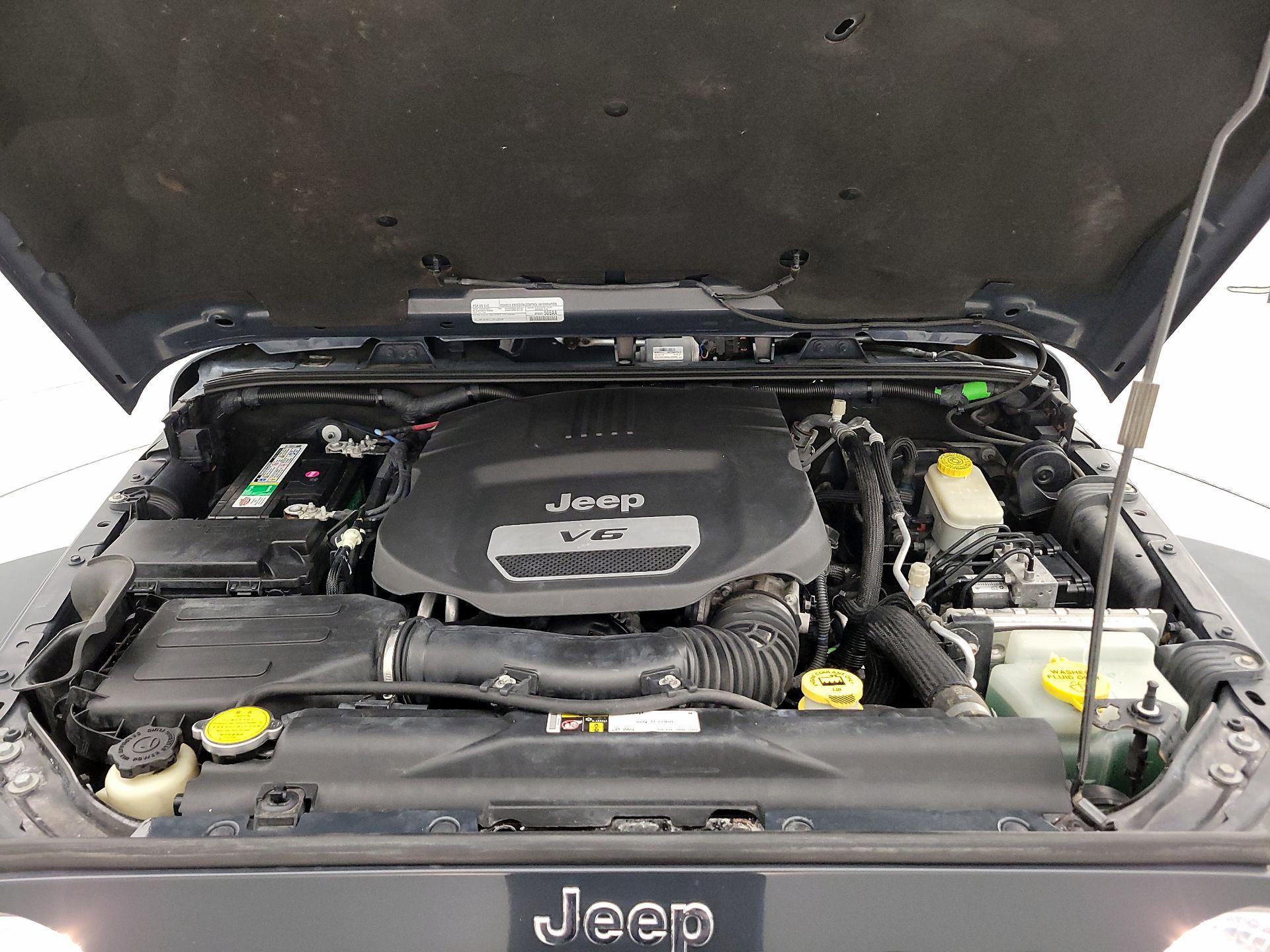 Thumbnail: 2016 Jeep Wrangler - 20